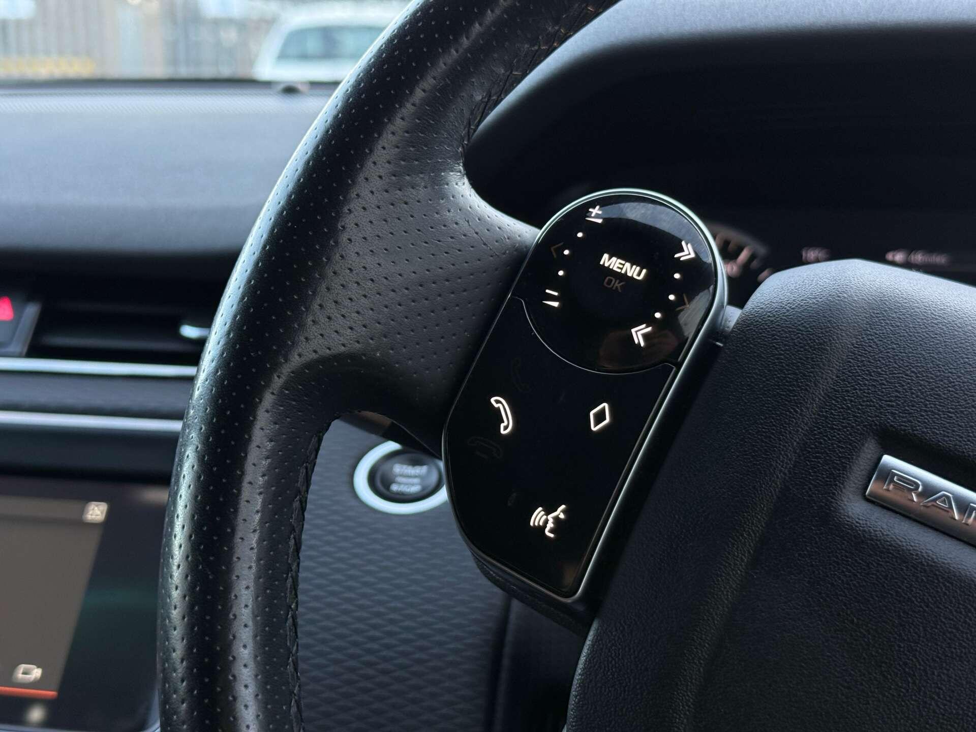 Land Rover Range Rover Evoque view 40