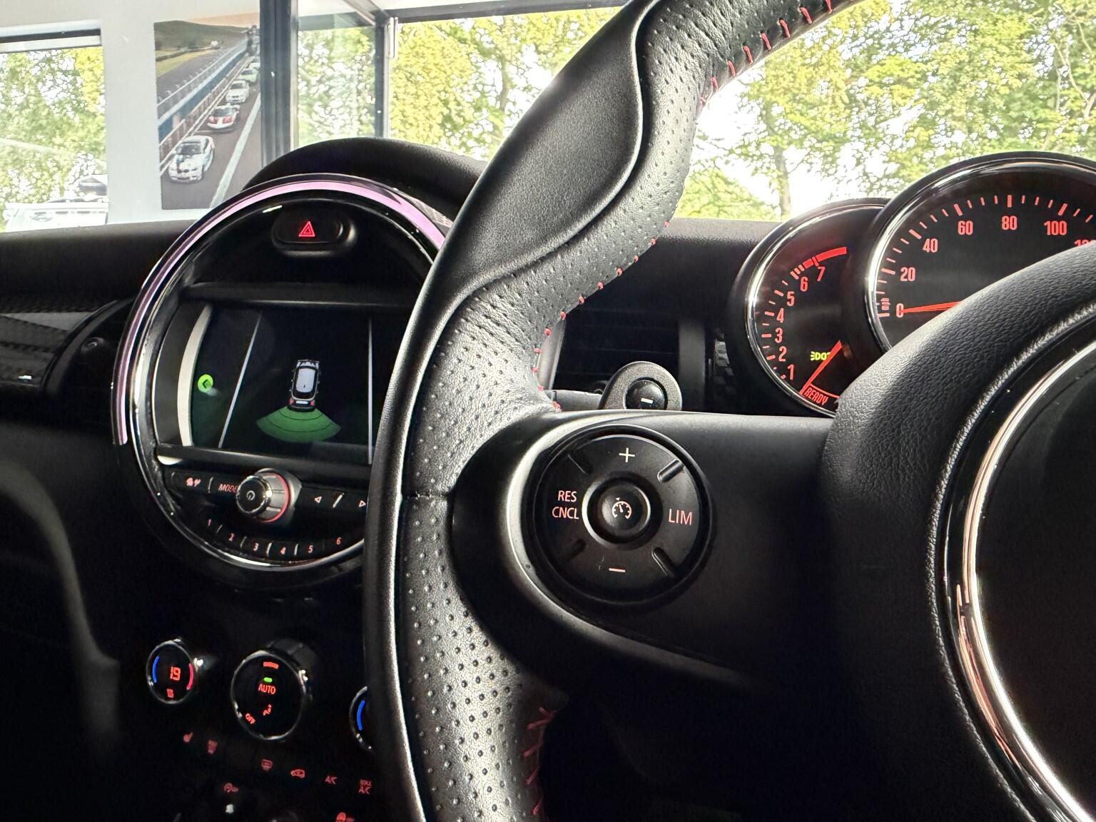Mini Cooper view 26
