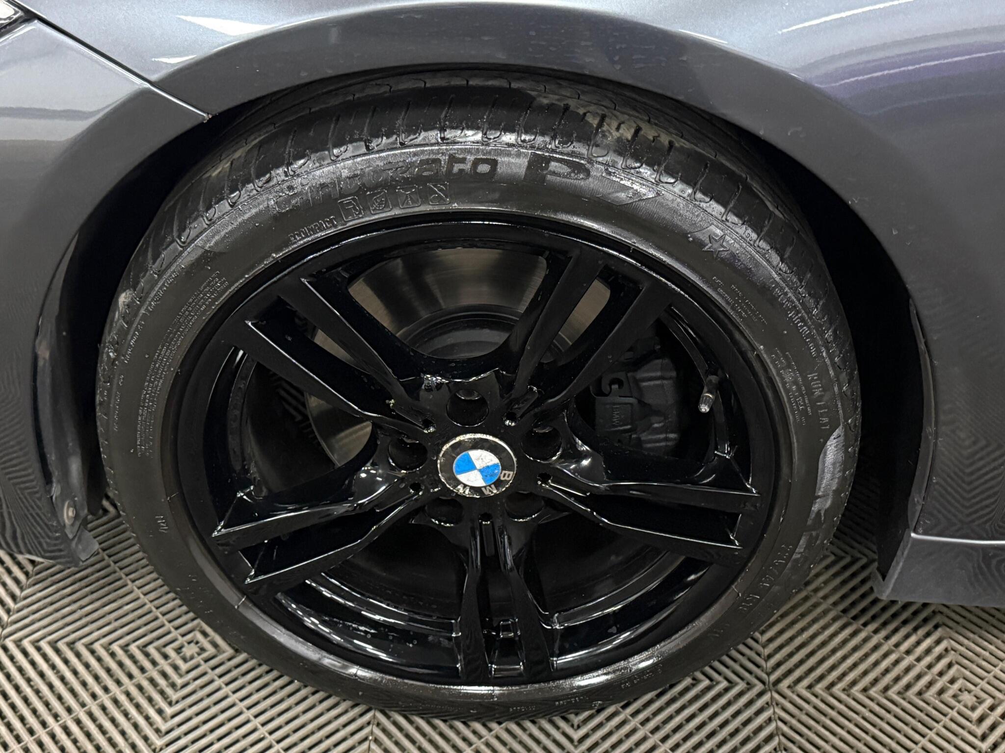 BMW 3 Series view 29