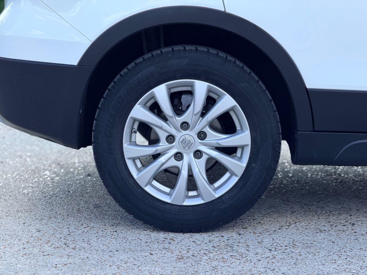 Suzuki SX4 S-Cross view 12