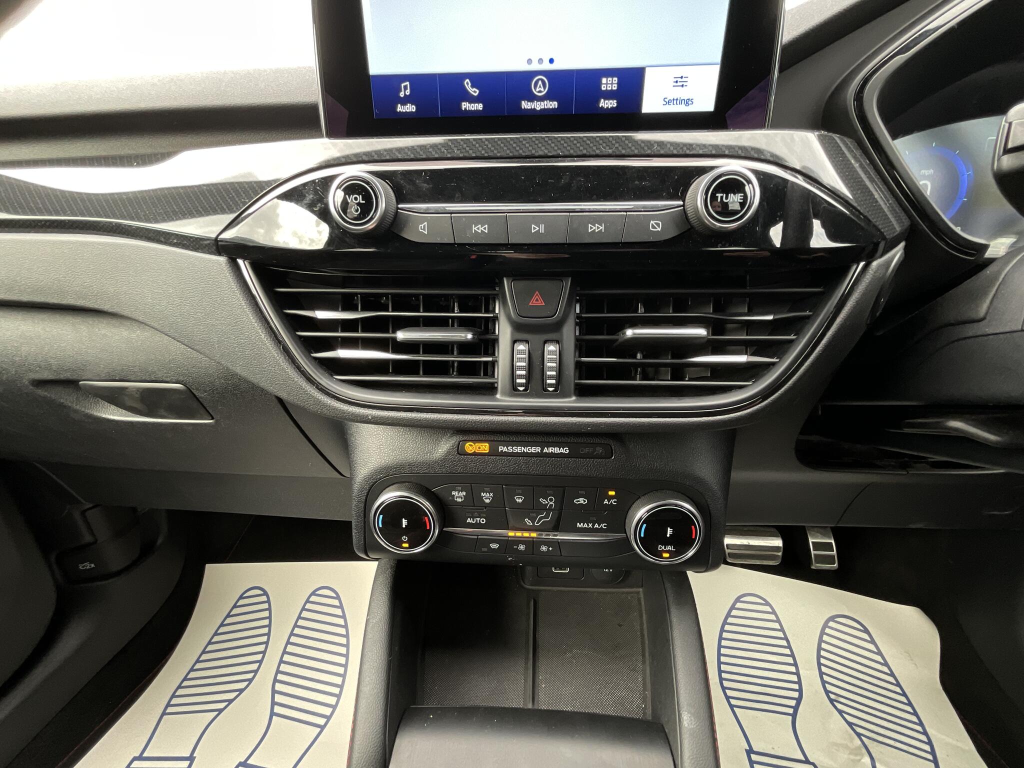 Ford Kuga view 35