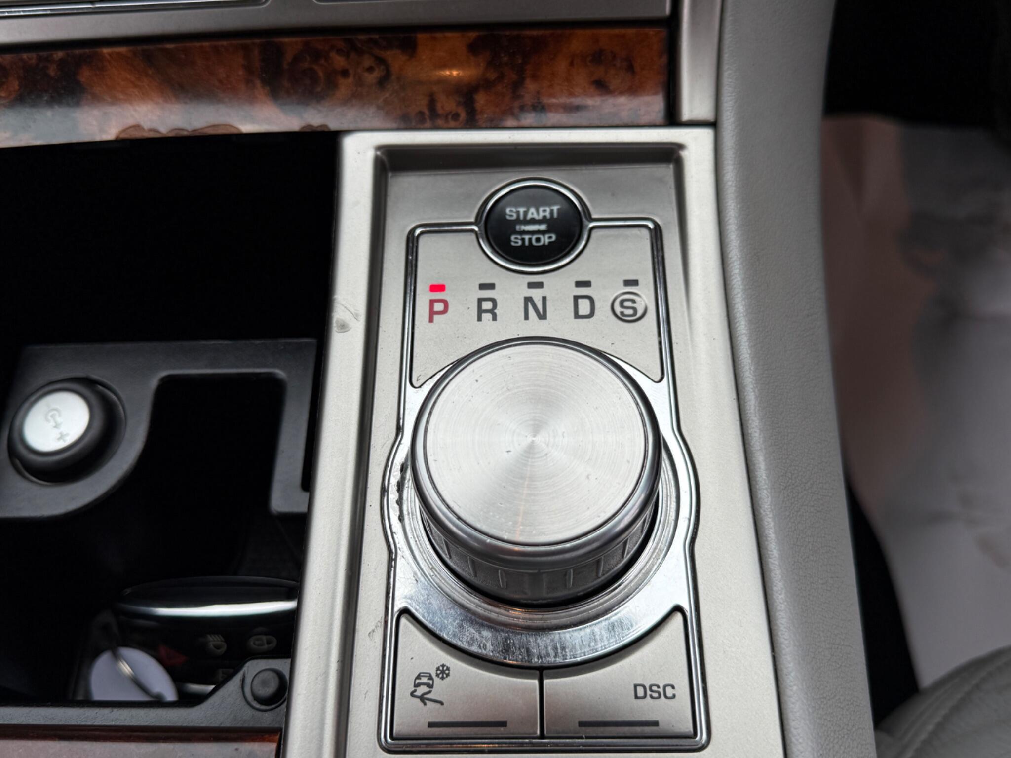 Jaguar XF - Image 51