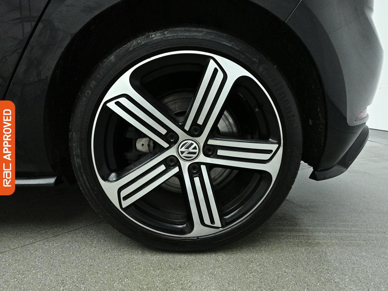 Volkswagen Golf view 27