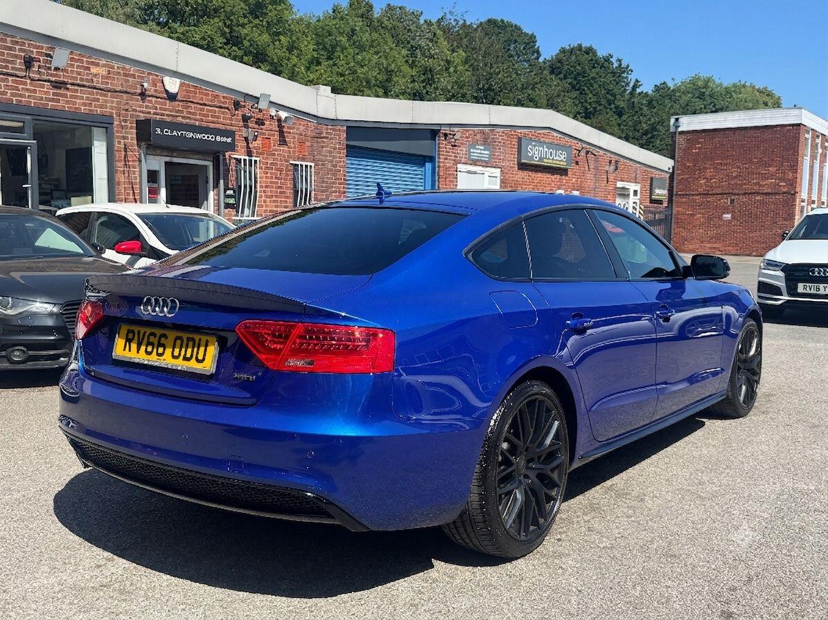 Audi A5 view 11