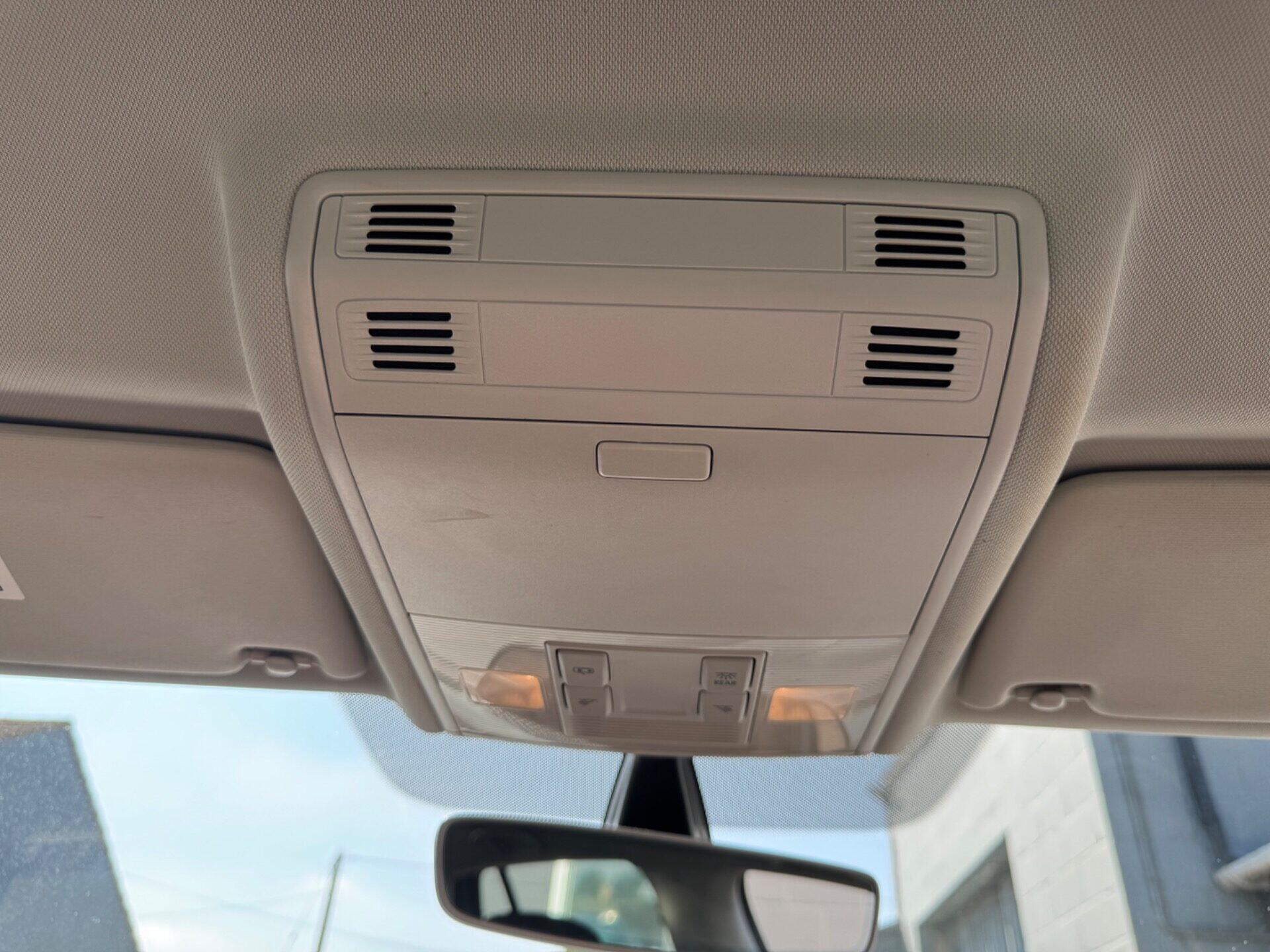 Volkswagen Golf view 62