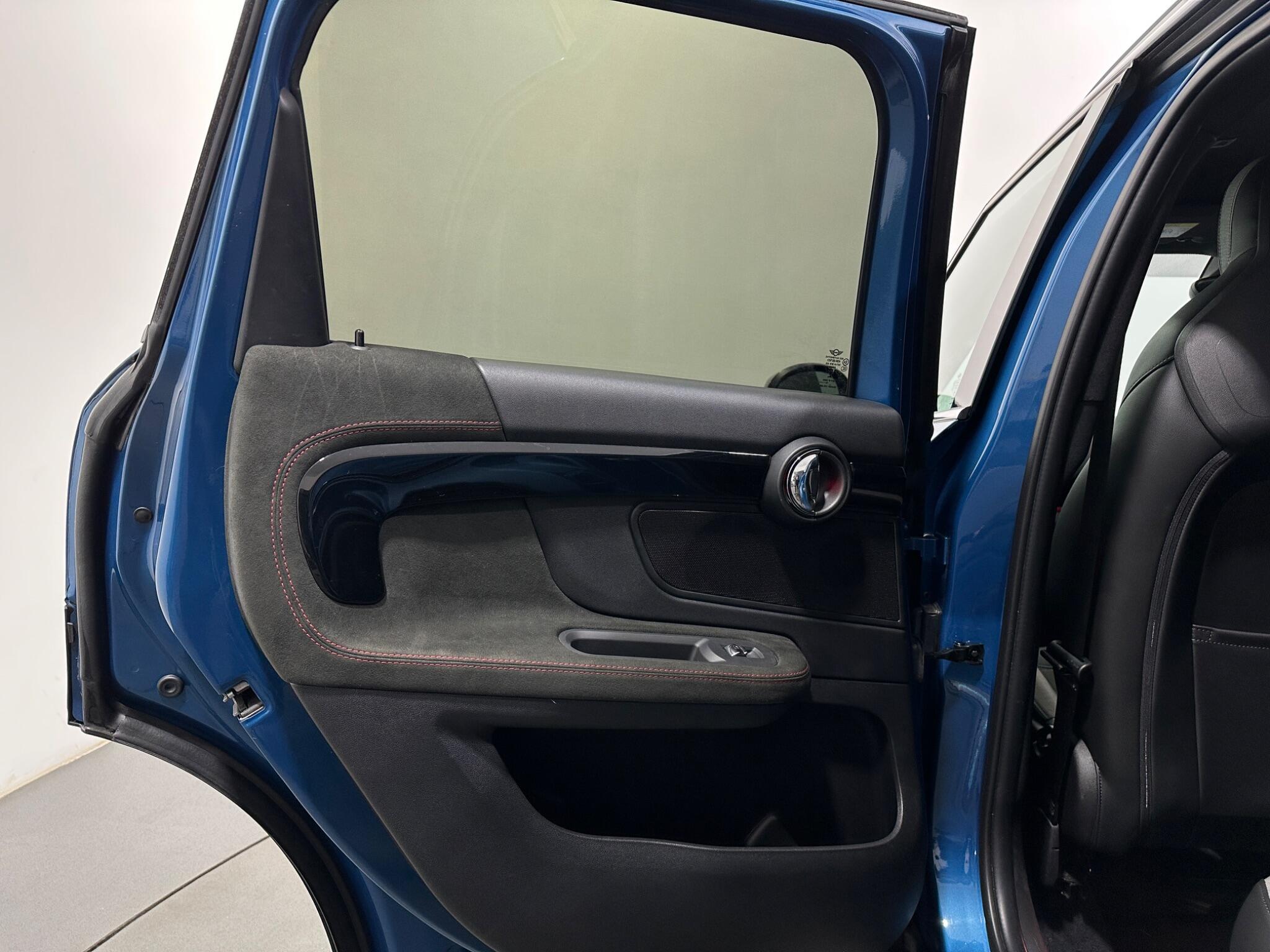 Mini Countryman view 38