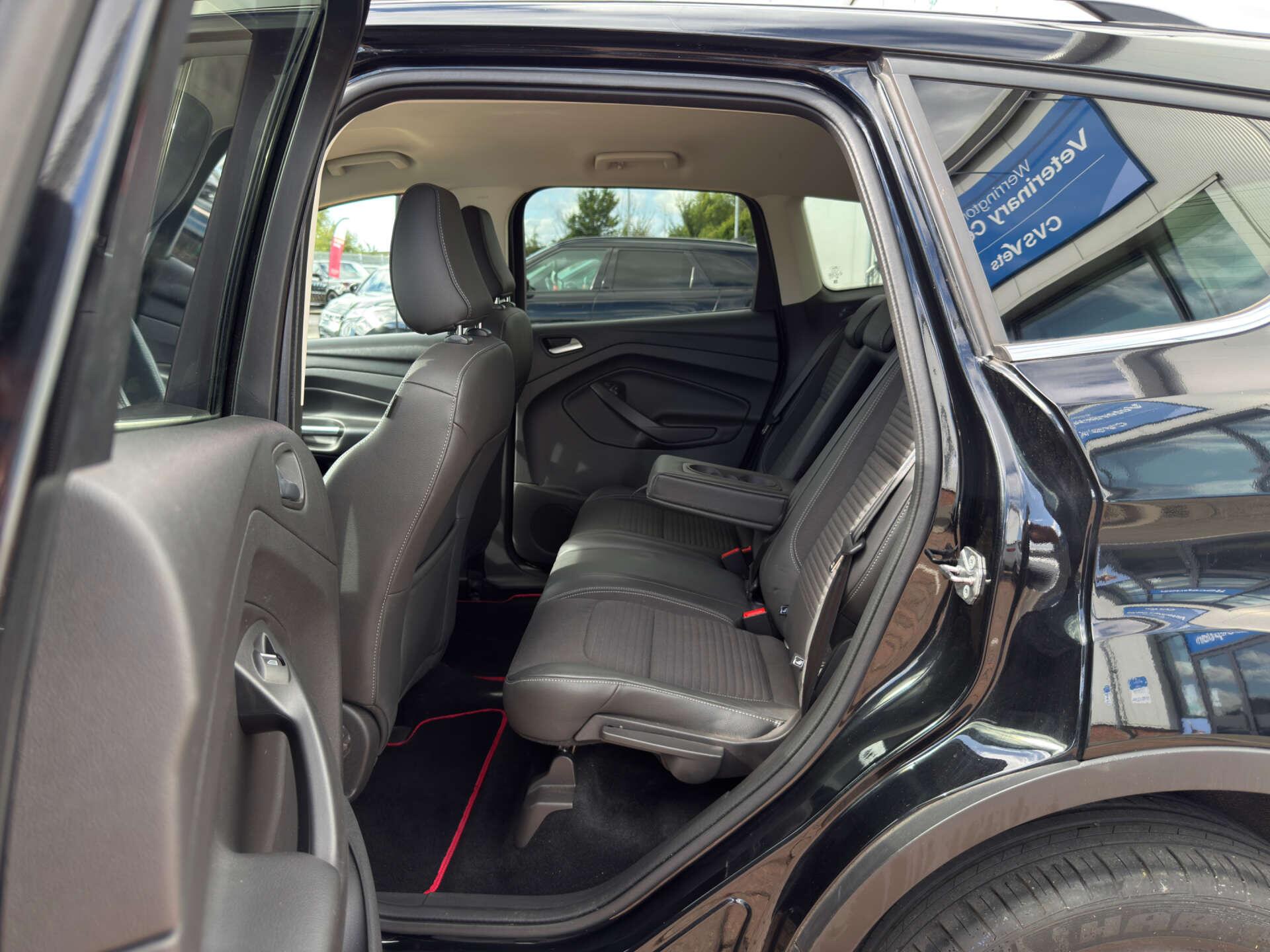 Ford Kuga view 35