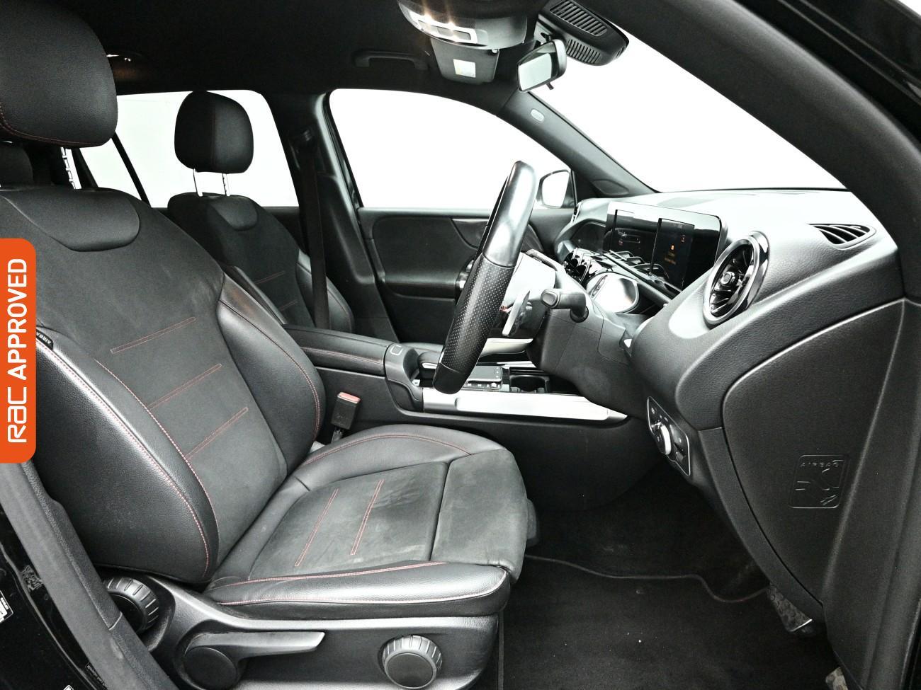 Mercedes-Benz GLB view 12