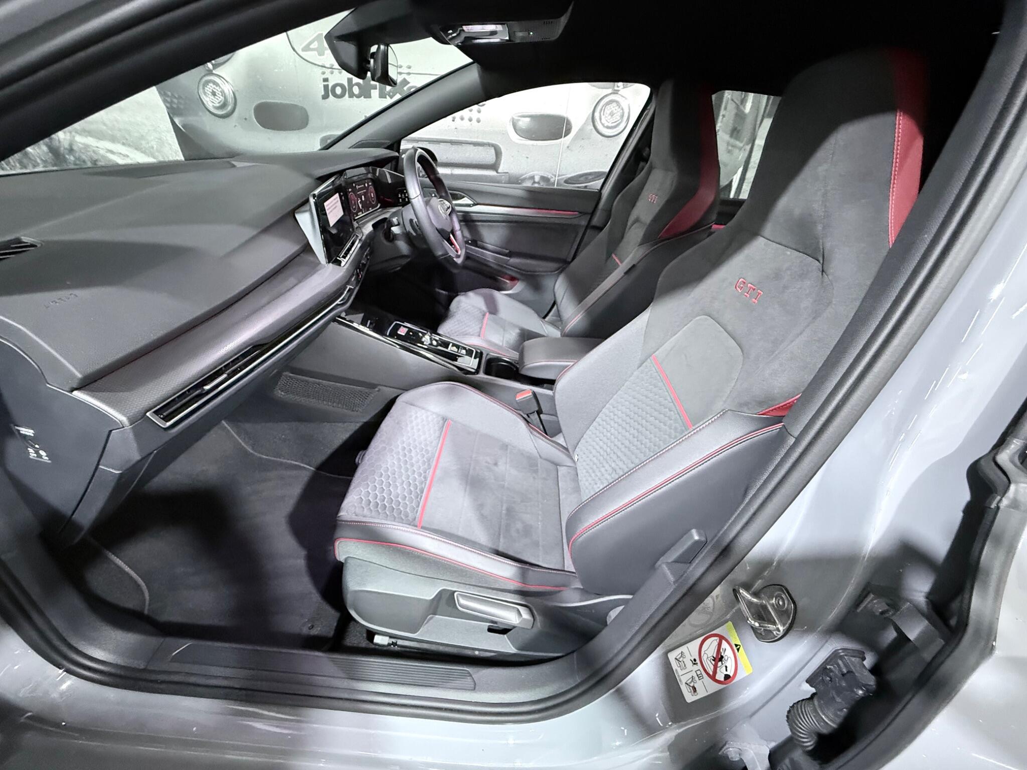 Volkswagen Golf view 7