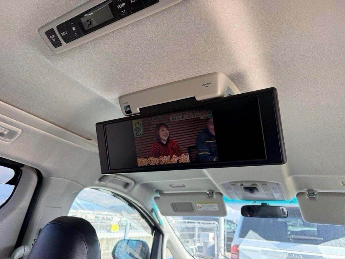 Toyota Vellfire view 17