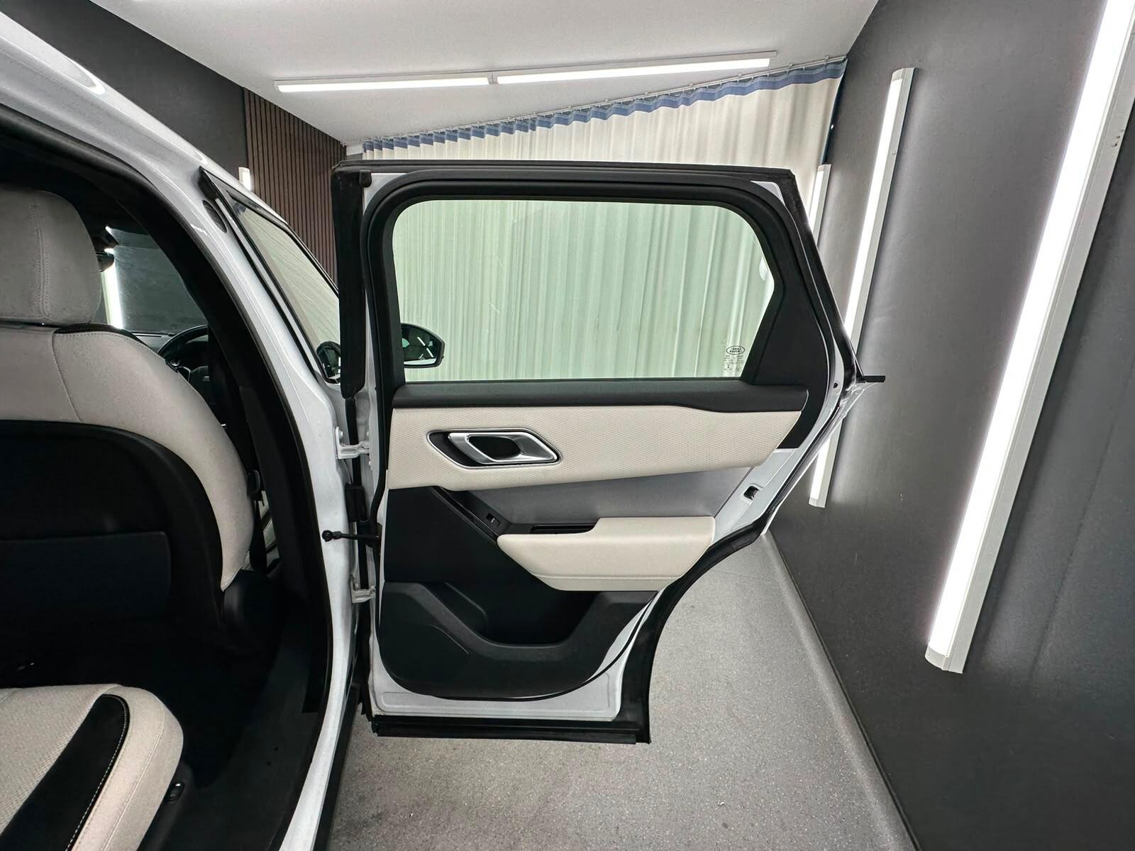 Land Rover Range Rover Velar view 25