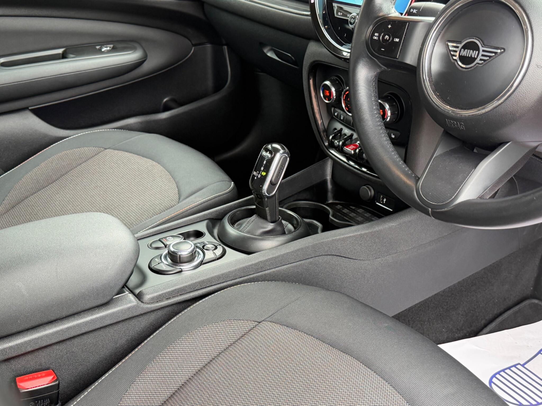 Mini Clubman view 8