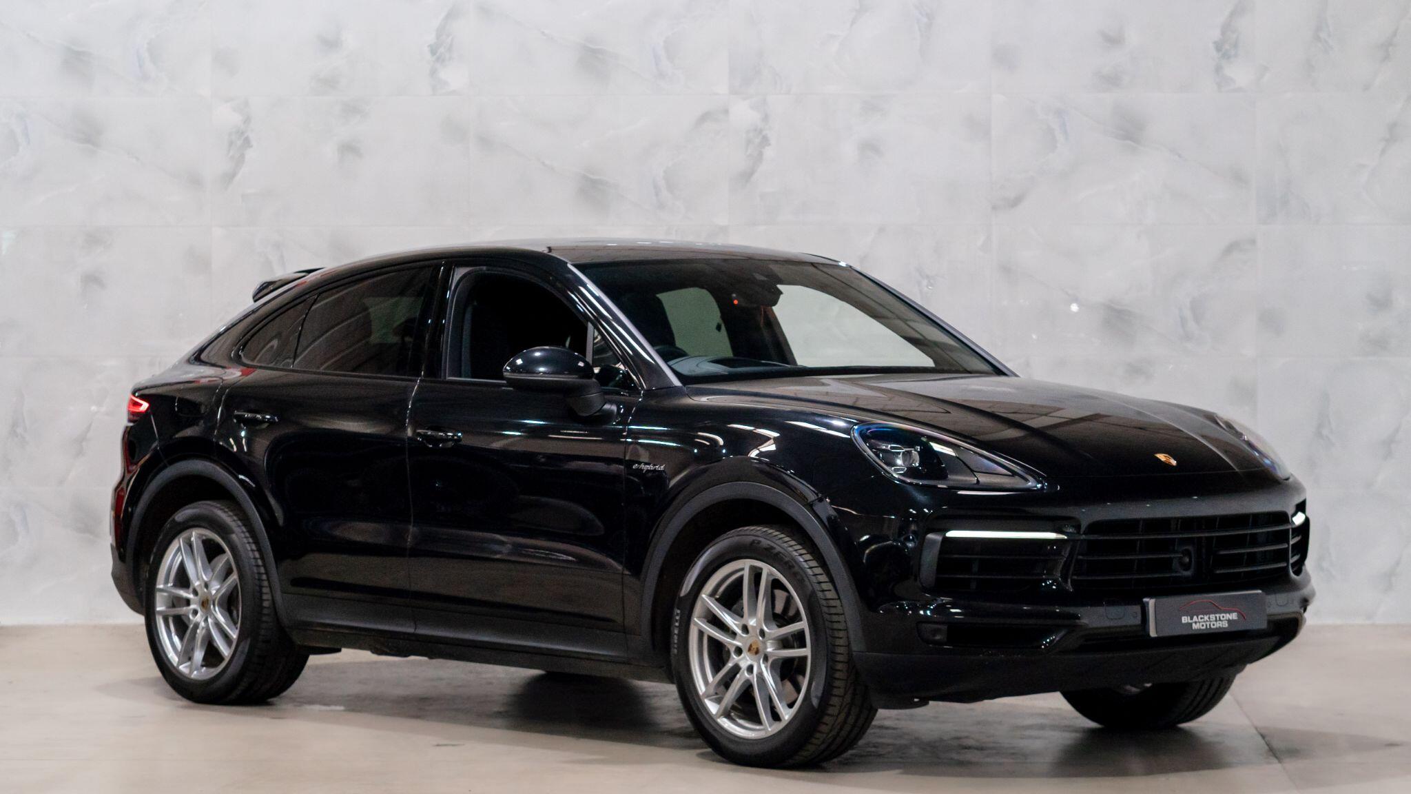 2023 Porsche Cayenne in Black for sale