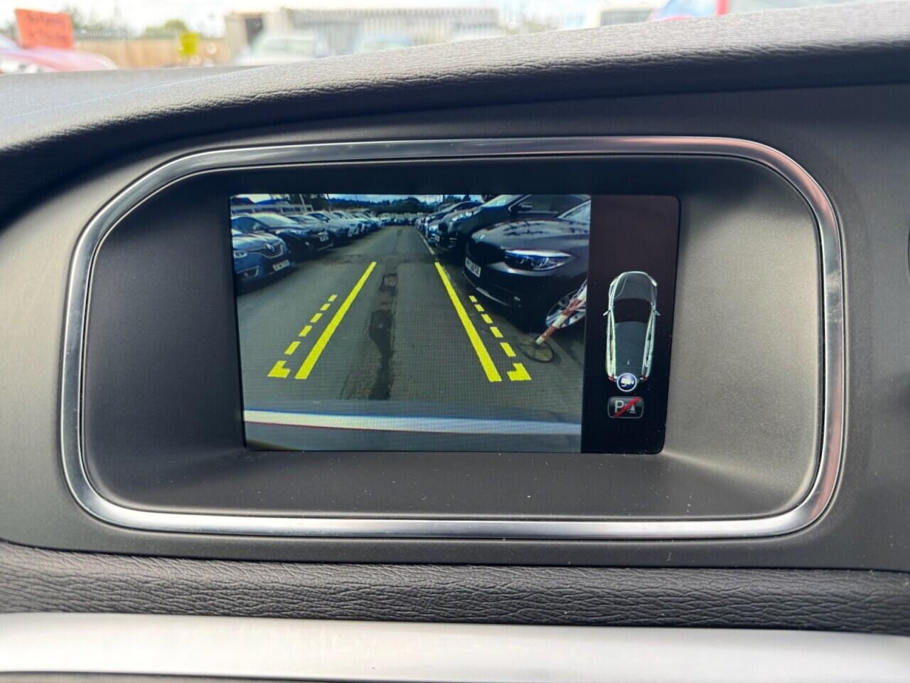Volvo V40 view 7