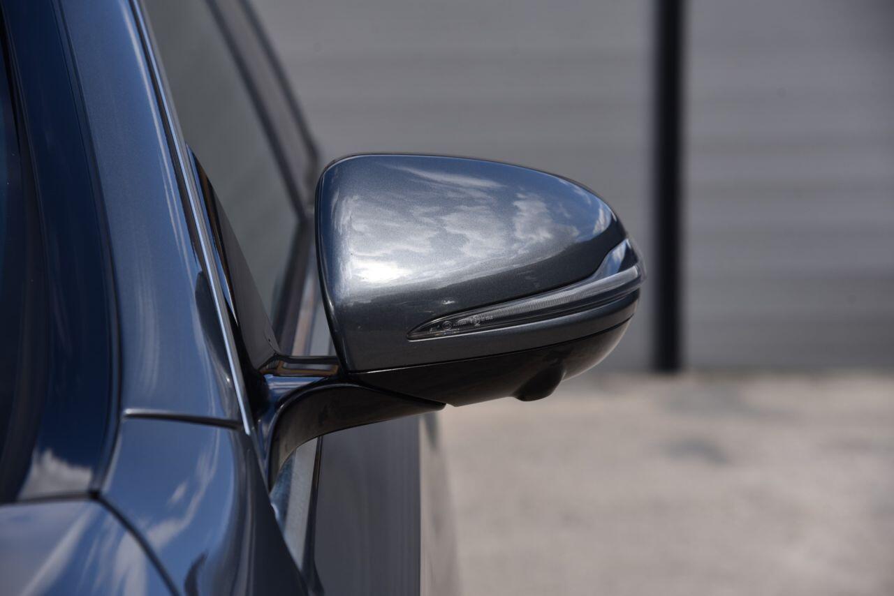 Mercedes-Benz E Class view 16