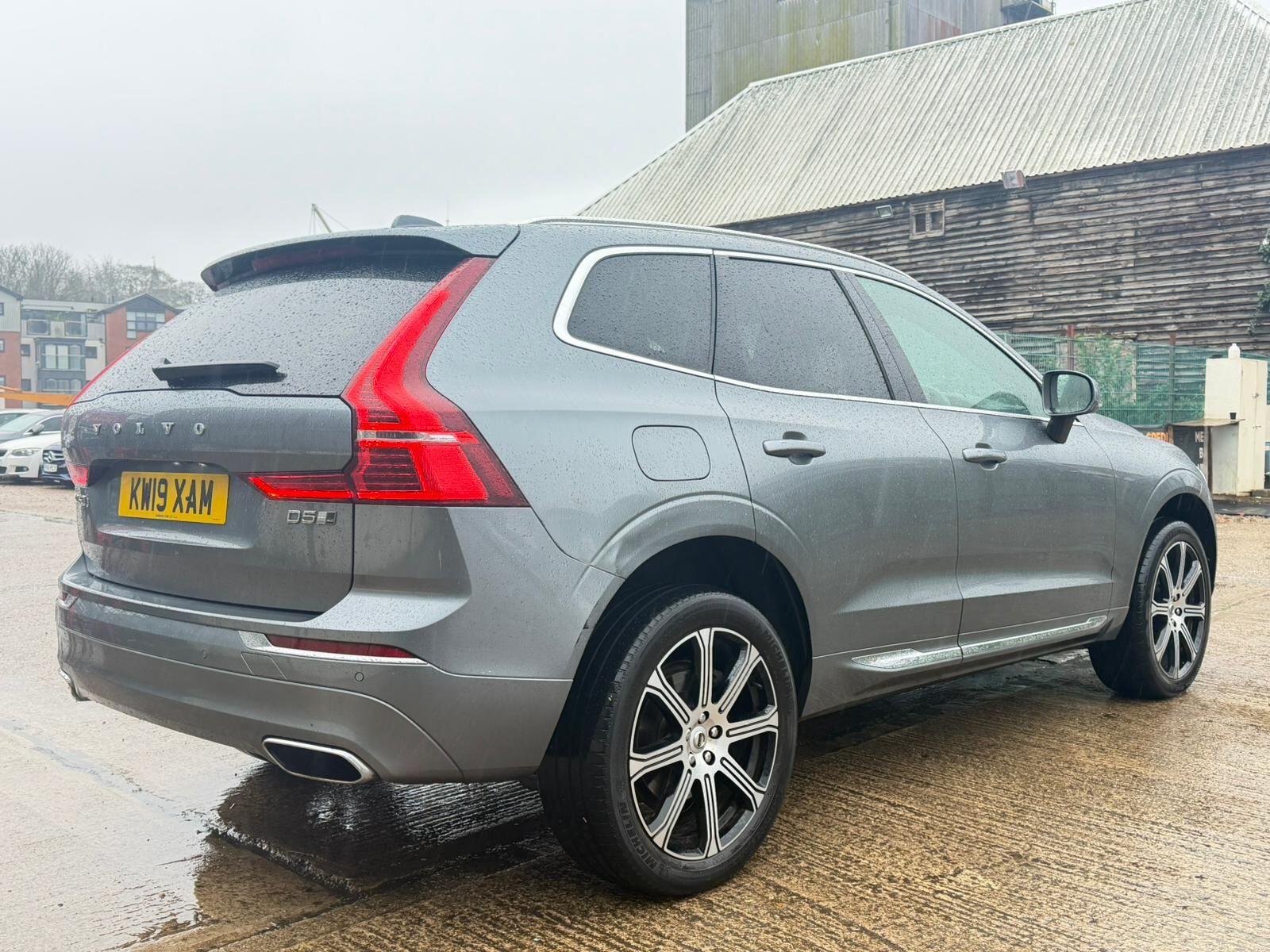 Volvo XC60 view 13