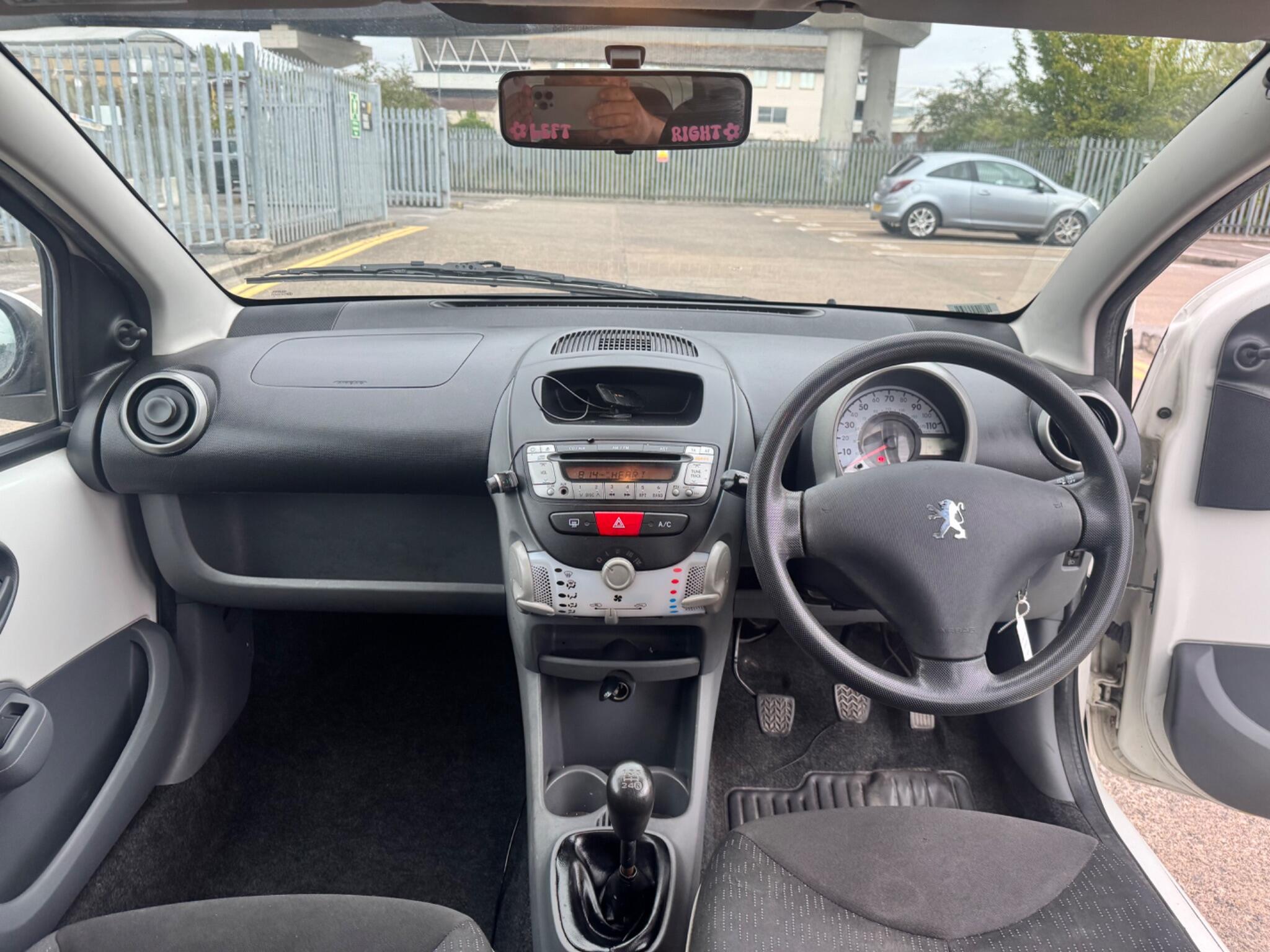 Peugeot 107 view 24