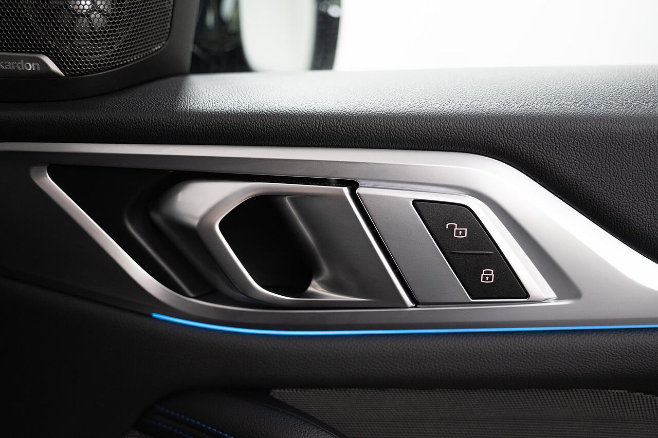 BMW I4 view 29