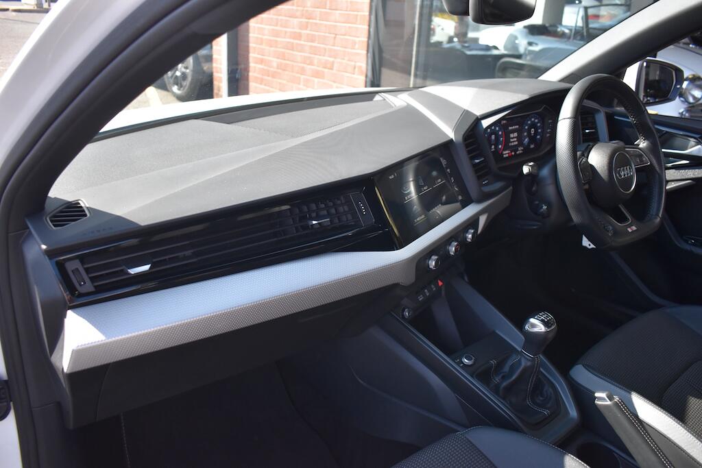 Audi A1 view 38