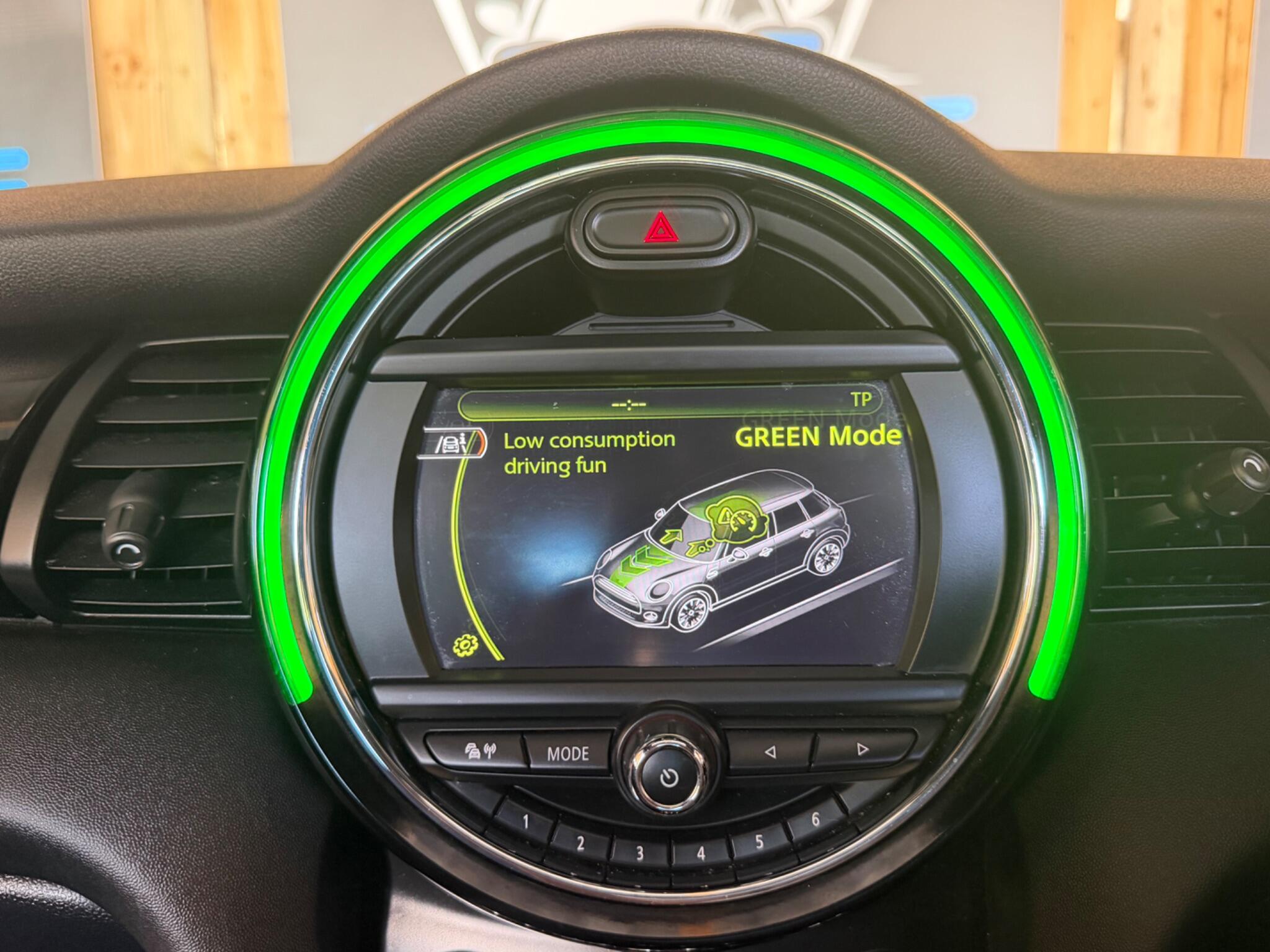 Mini Hatch view 26