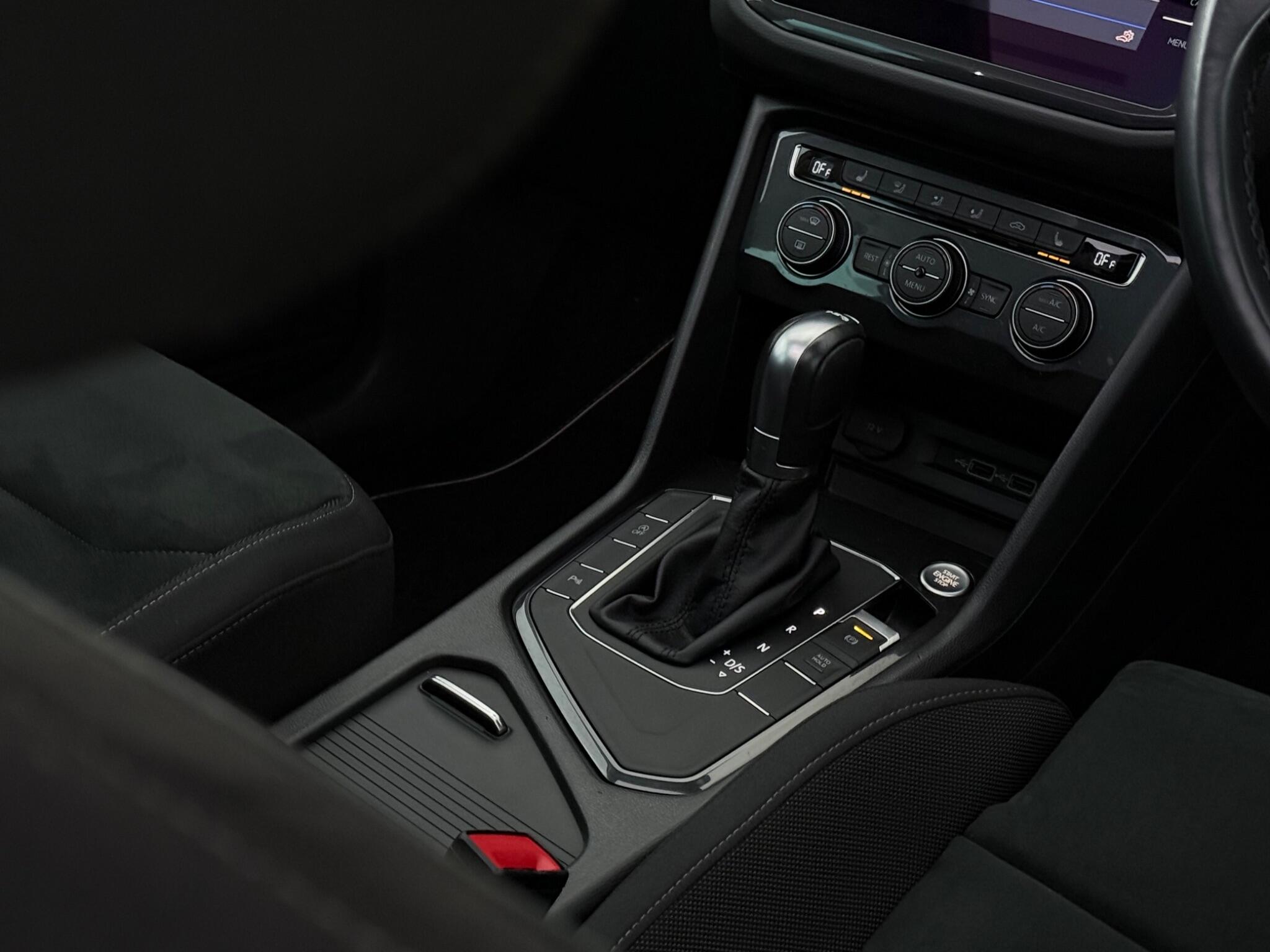 Volkswagen Tiguan view 20