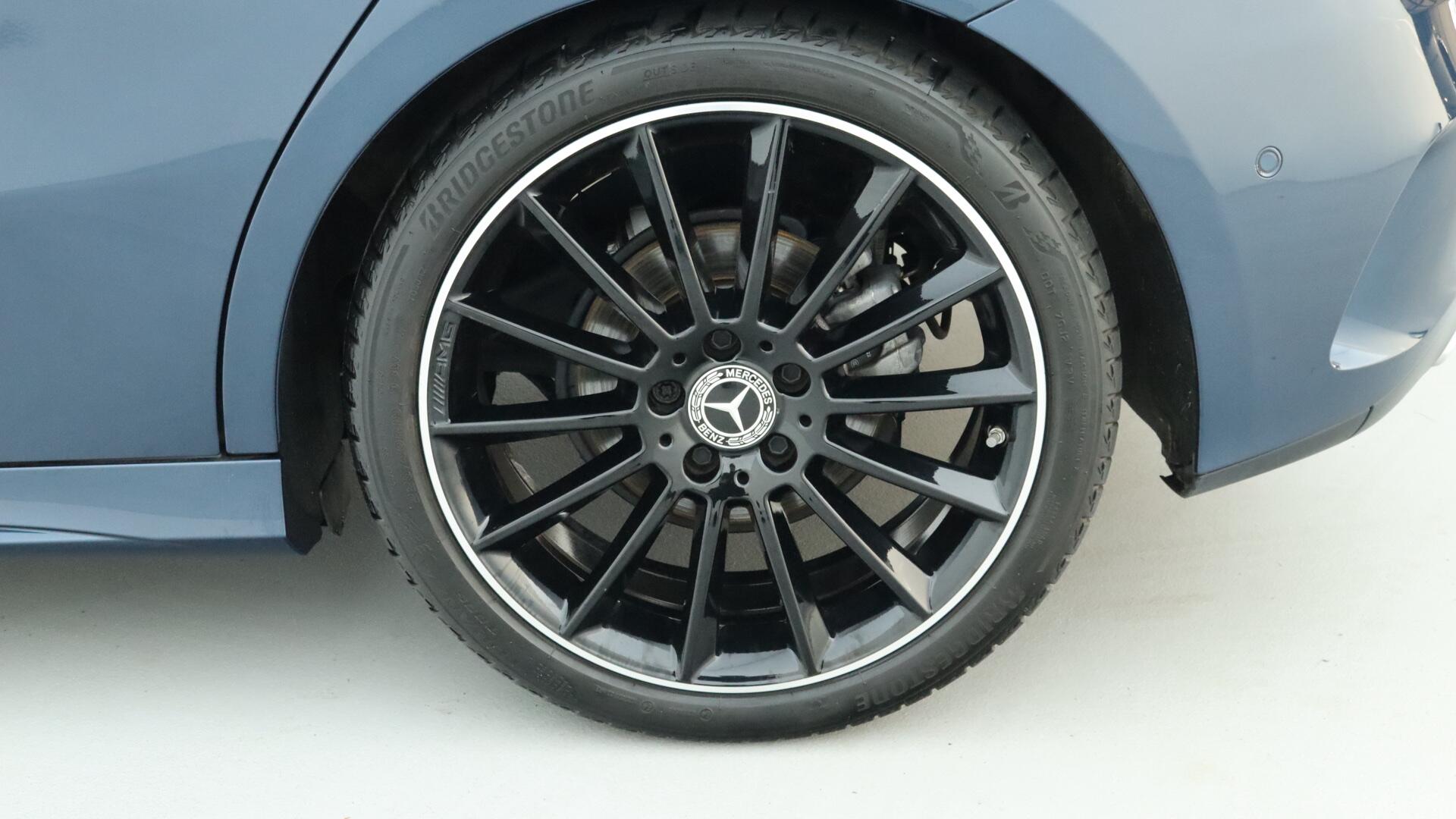 Mercedes-Benz A-Class view 9