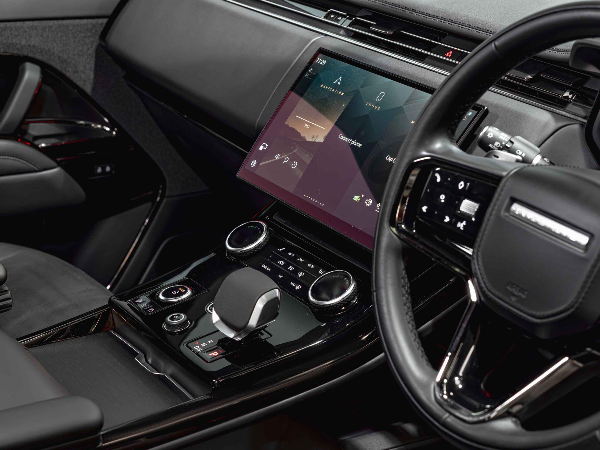 Land Rover Range Rover Sport view 23