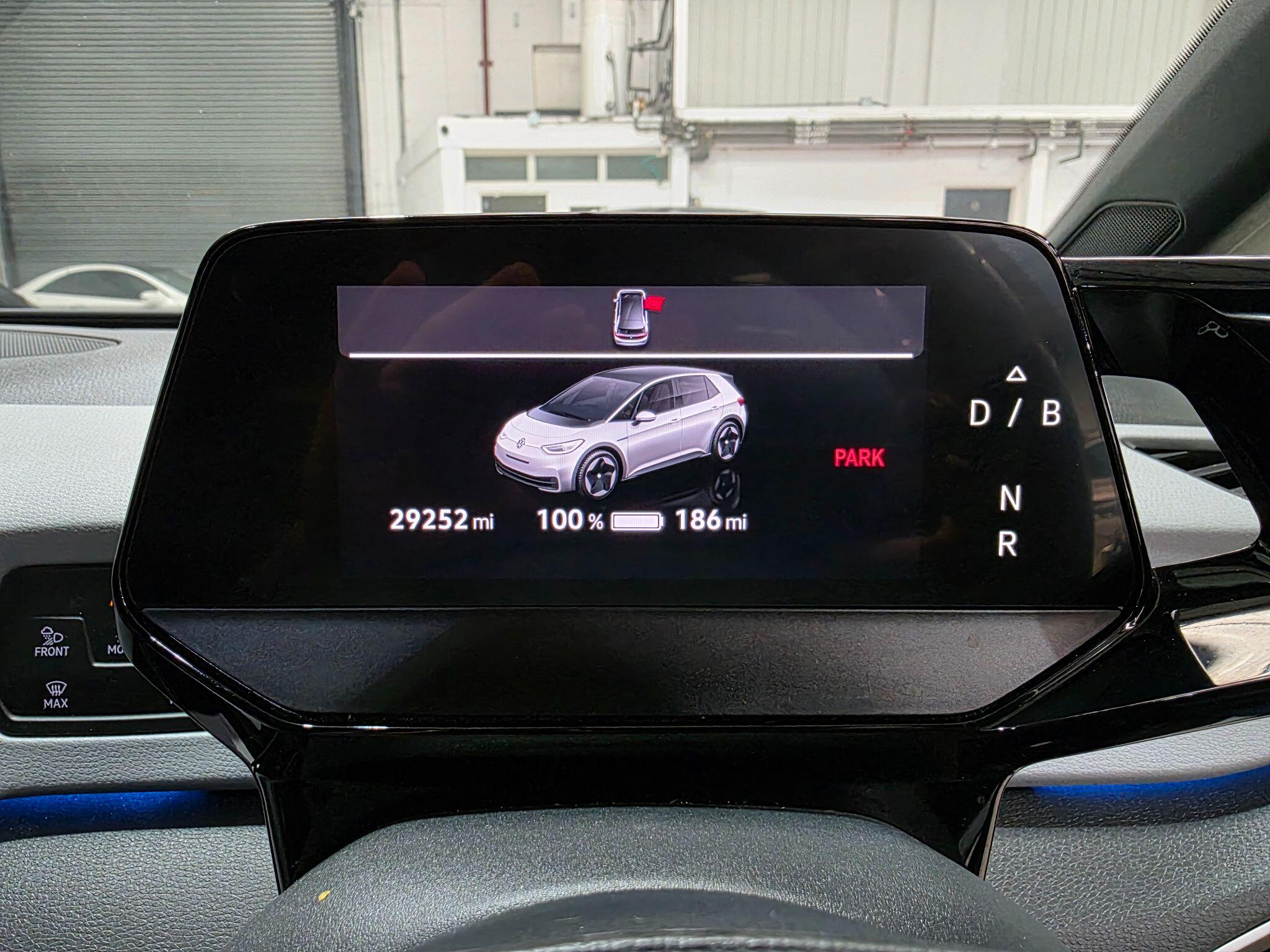 Volkswagen Id.3 view 12