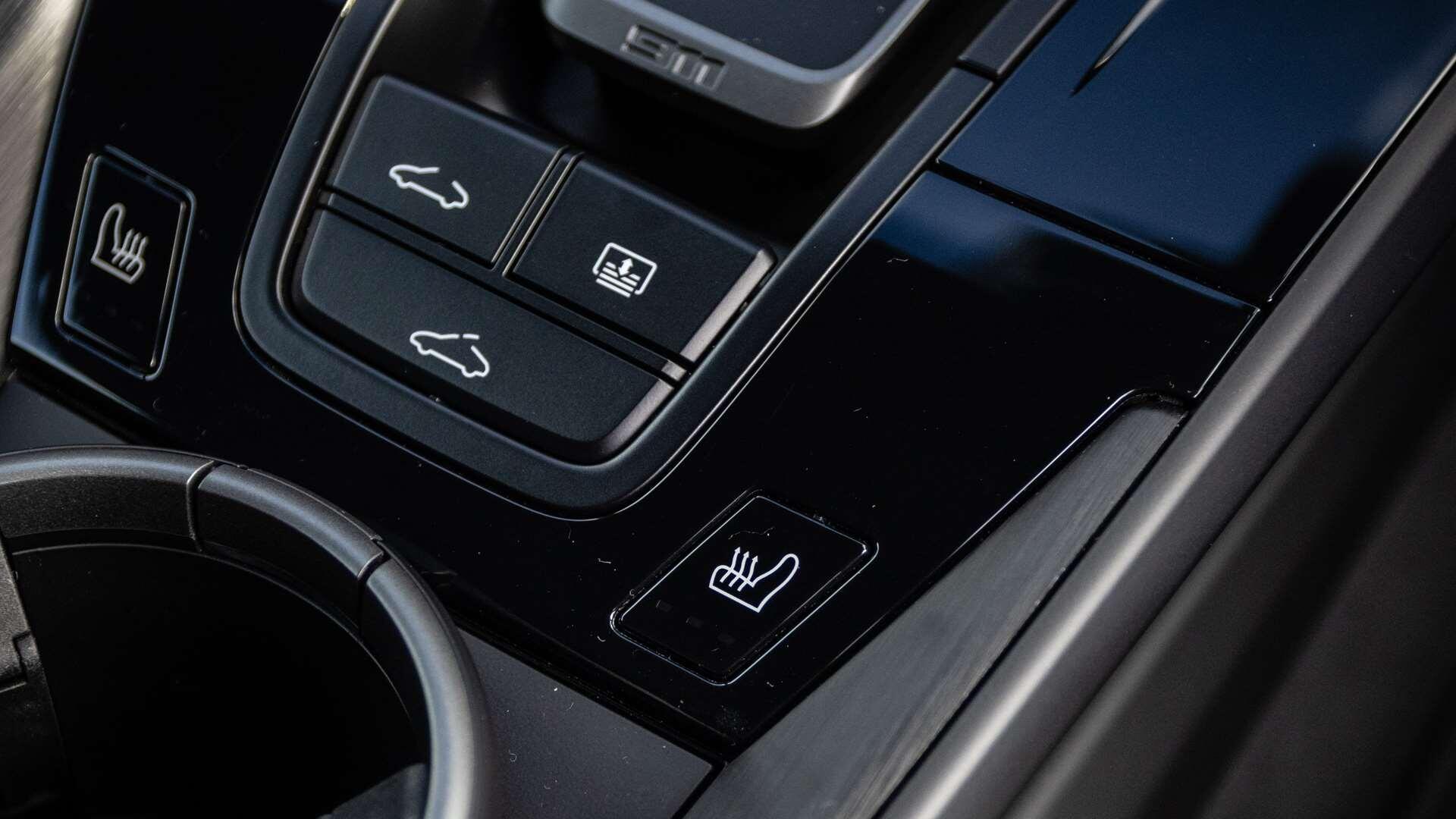 Porsche 911 view 25