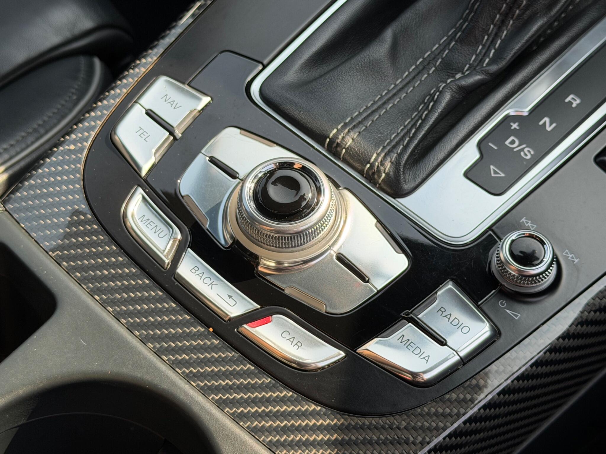 Audi RS4 view 42
