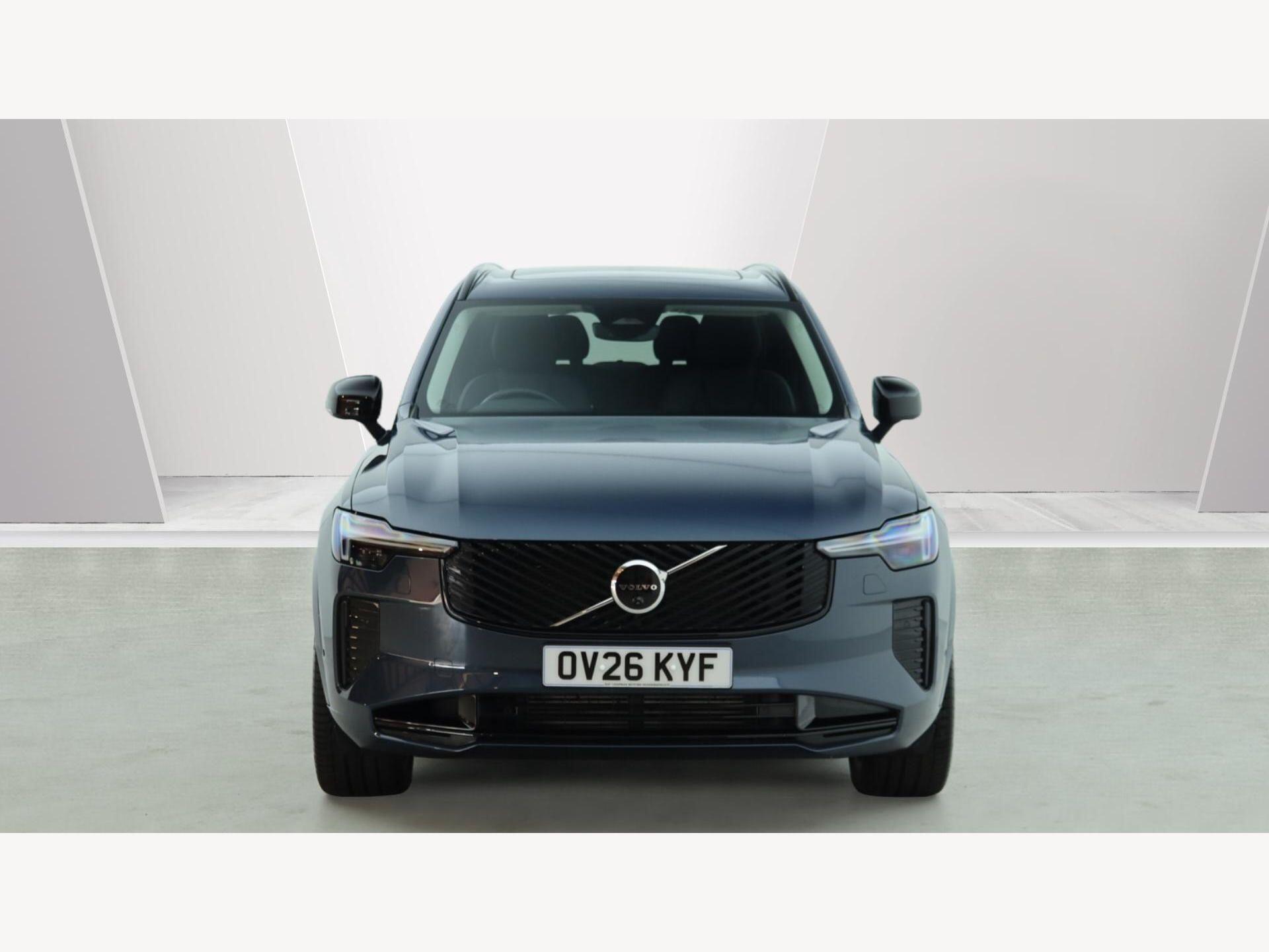 Volvo XC90 view 11