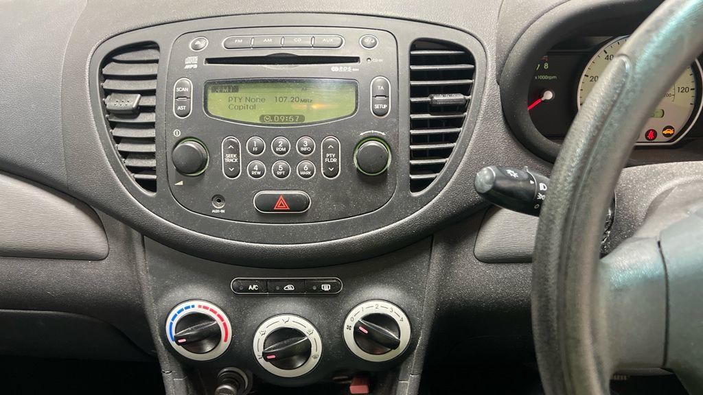 Hyundai i10 view 9