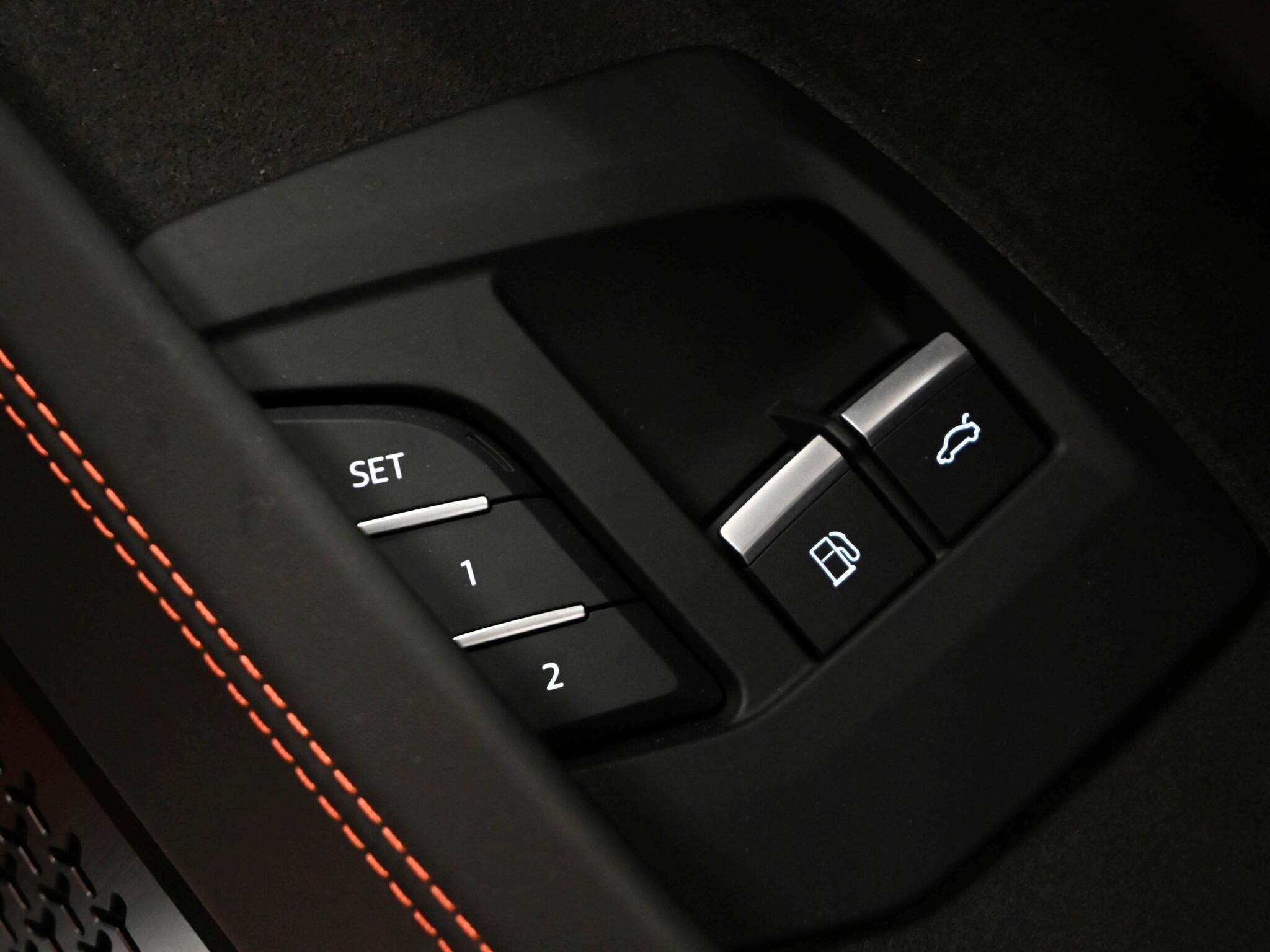 Lamborghini Urus view 18