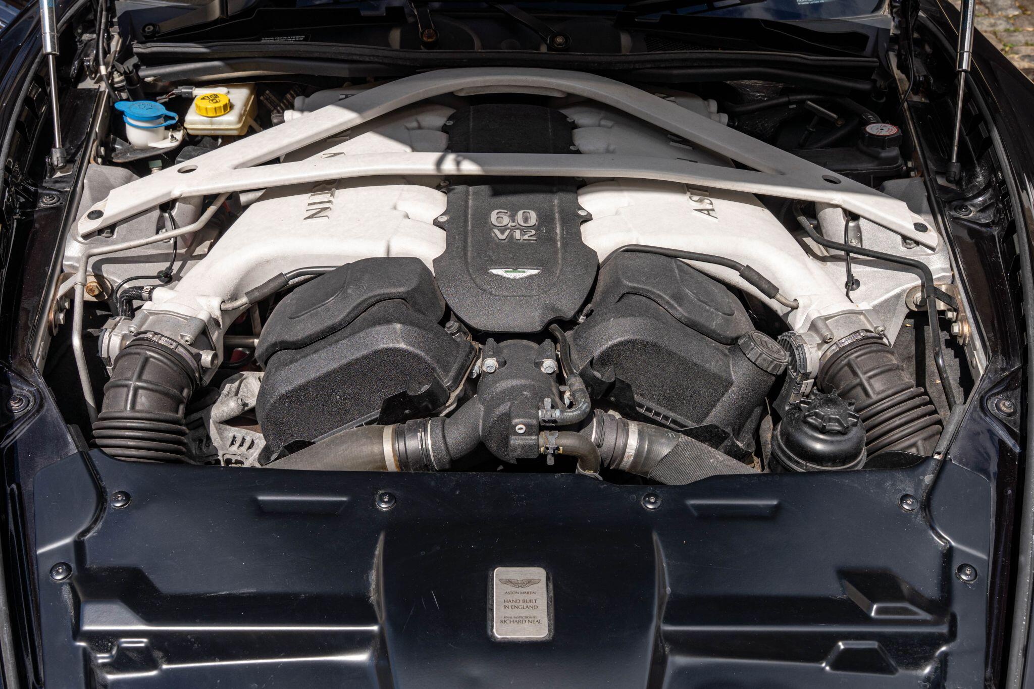 Aston Martin Rapide view 38
