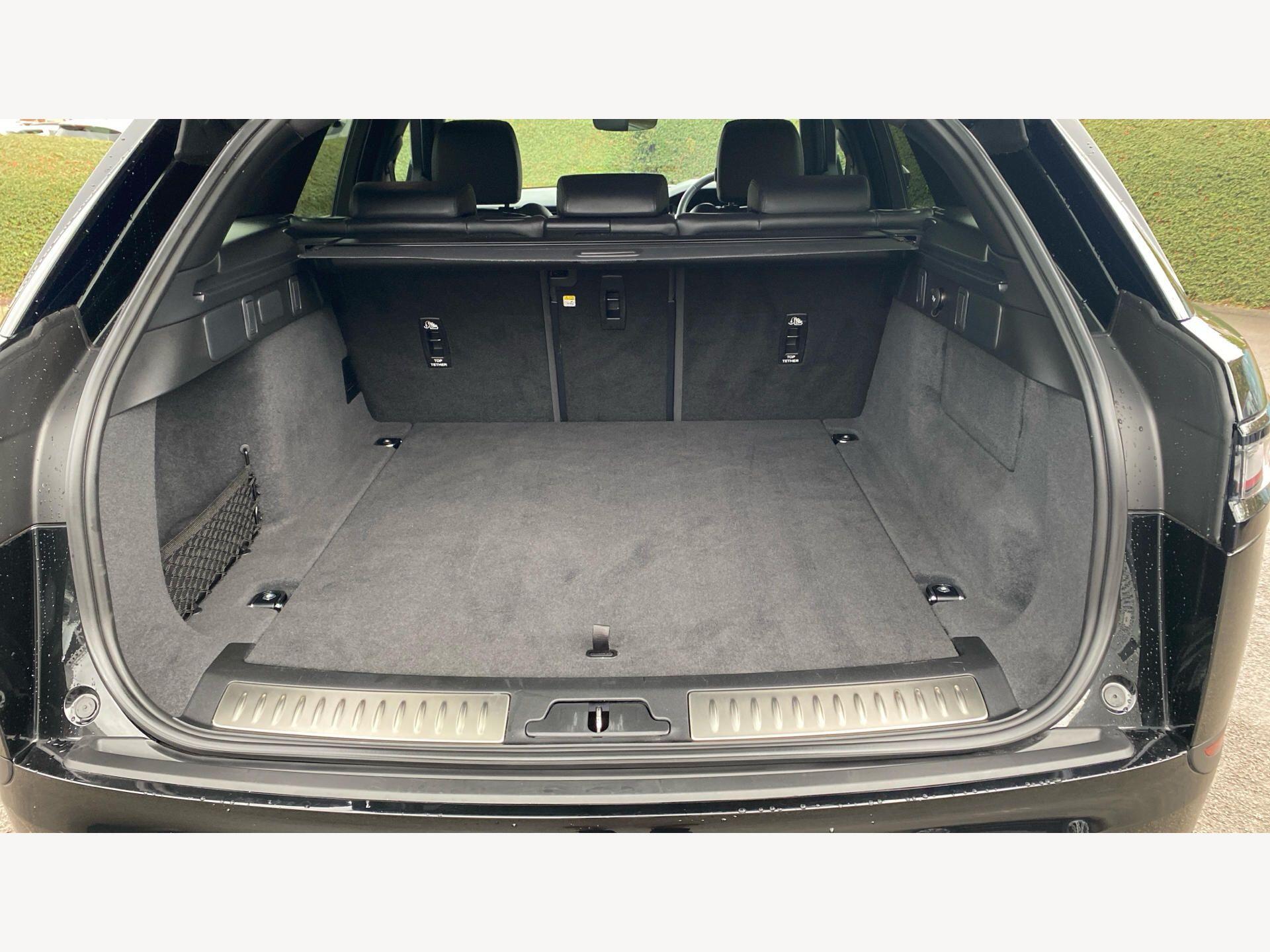 Land Rover Range Rover Velar view 12