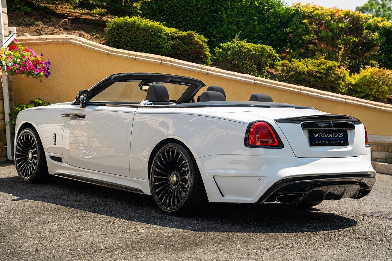 Rolls-Royce Dawn view 9