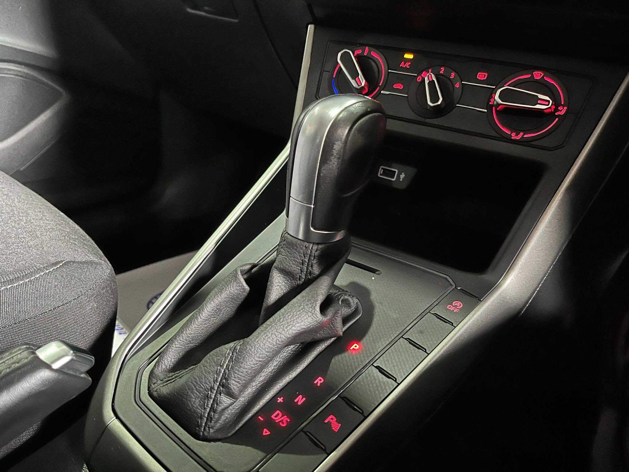 Volkswagen Polo view 34