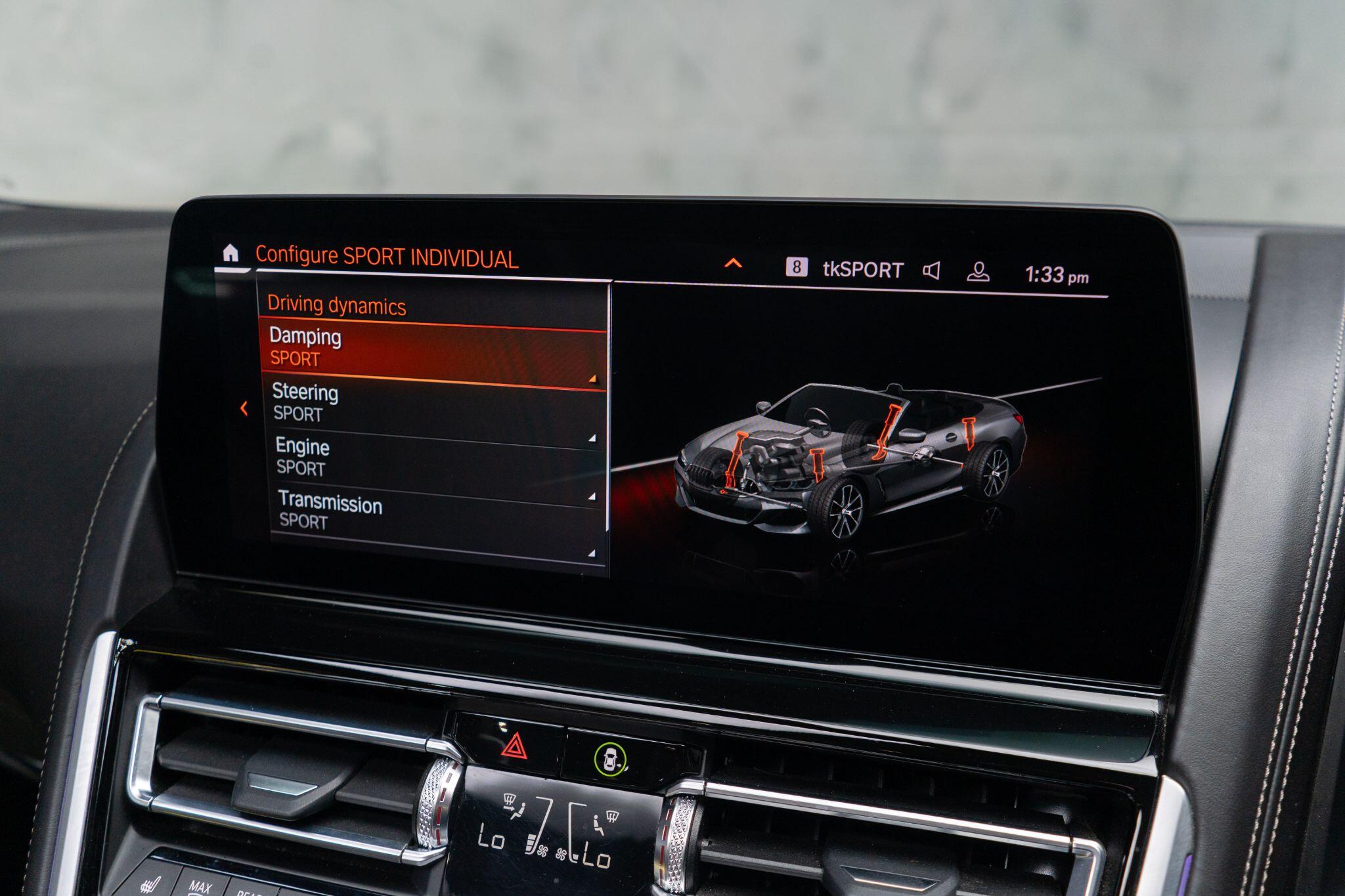BMW 8 Series view 29