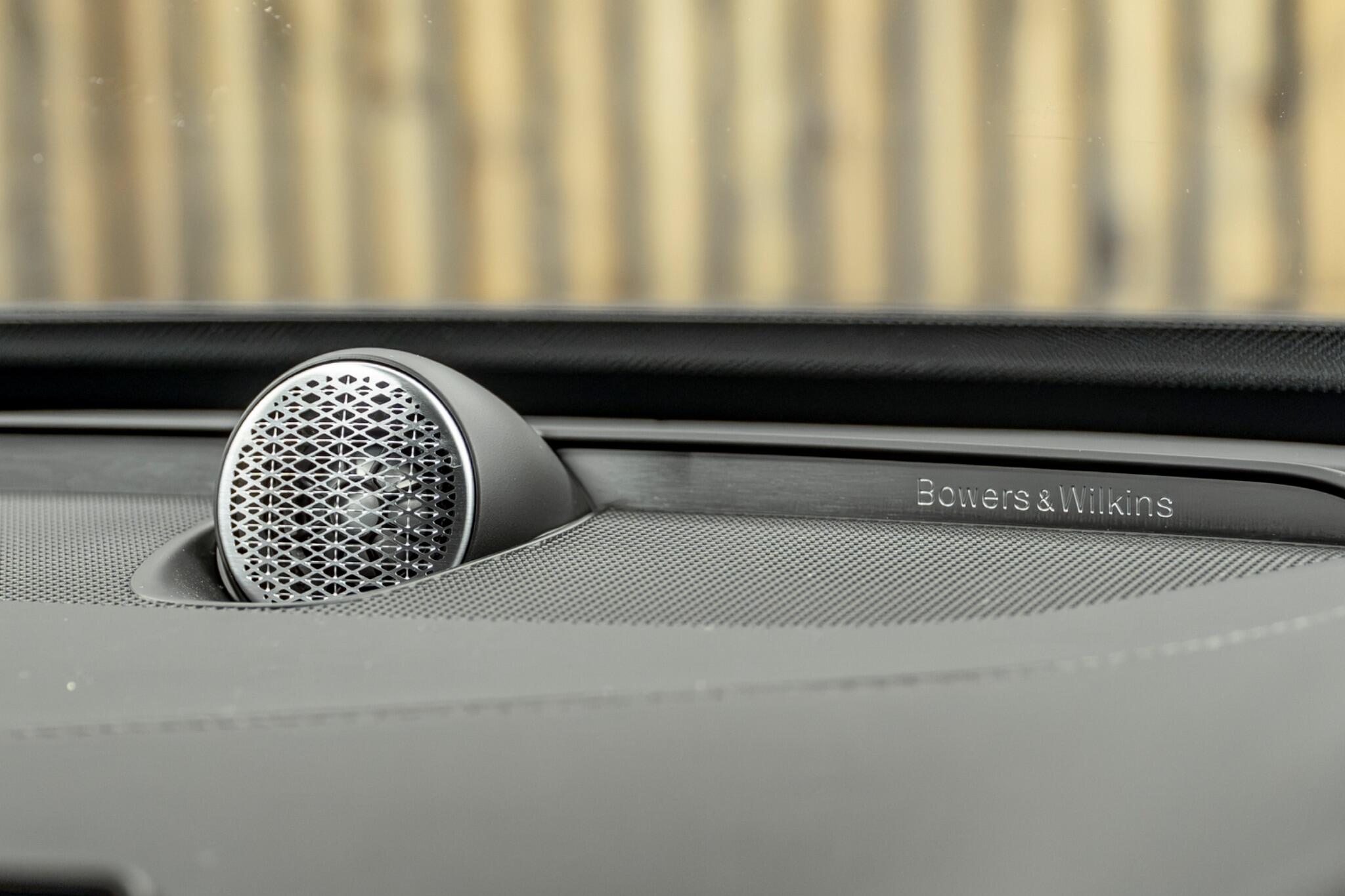 Volvo XC90 view 43
