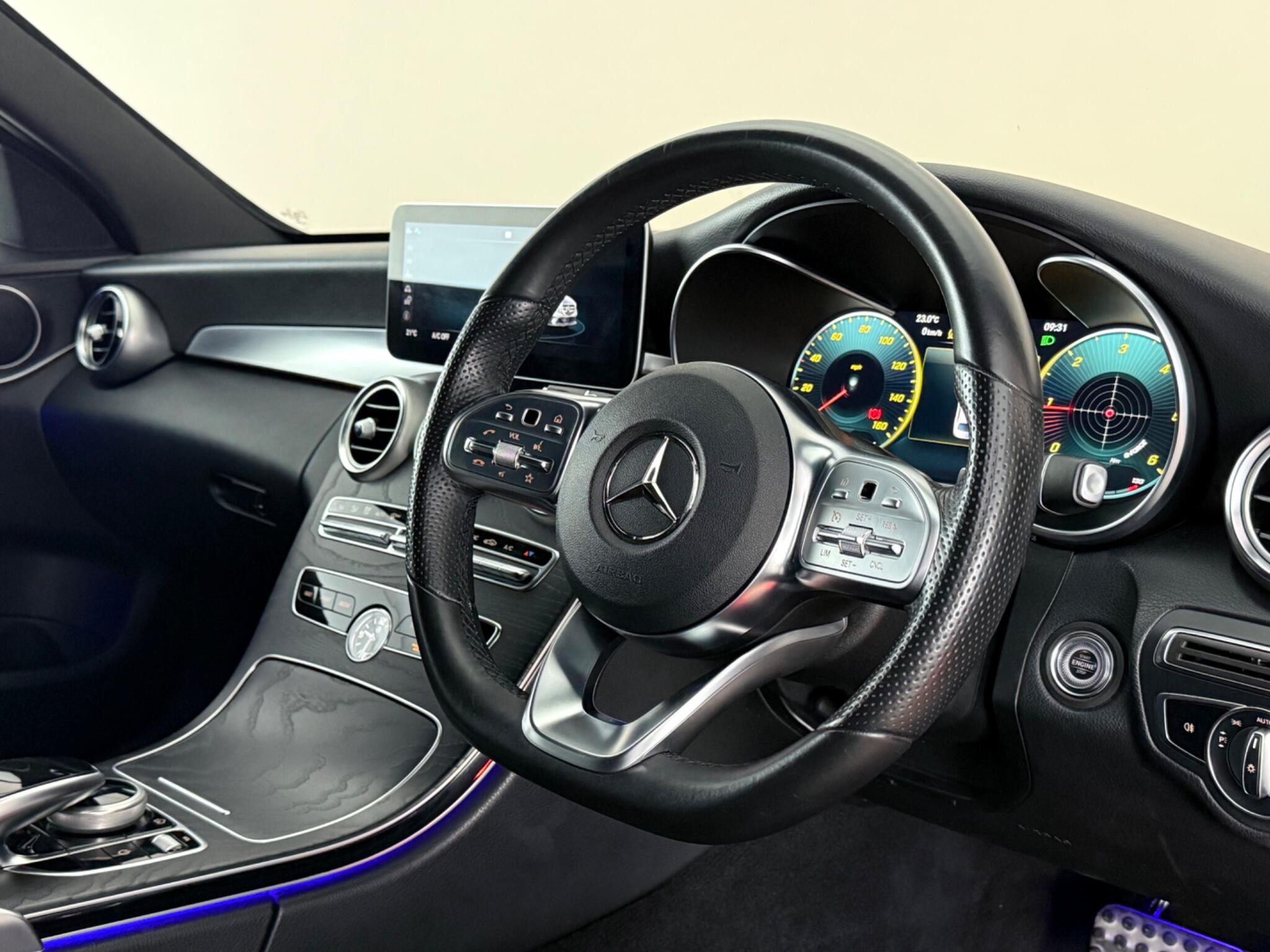 Mercedes-Benz C-Class view 3