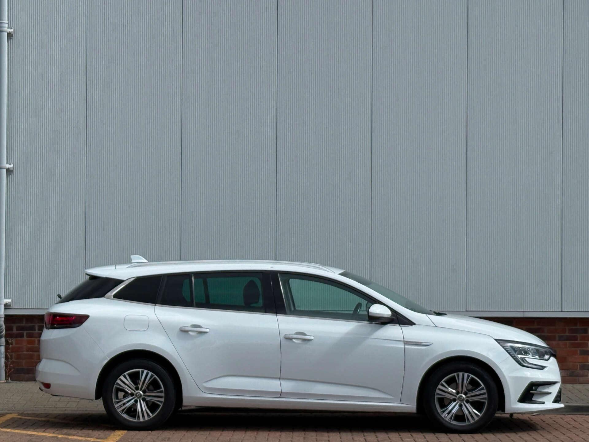Renault Megane view 10