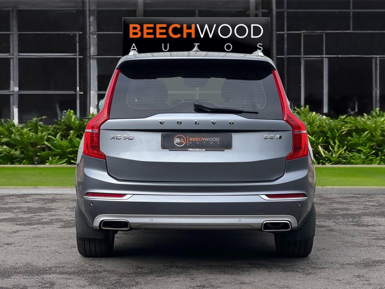 Volvo XC90 view 6