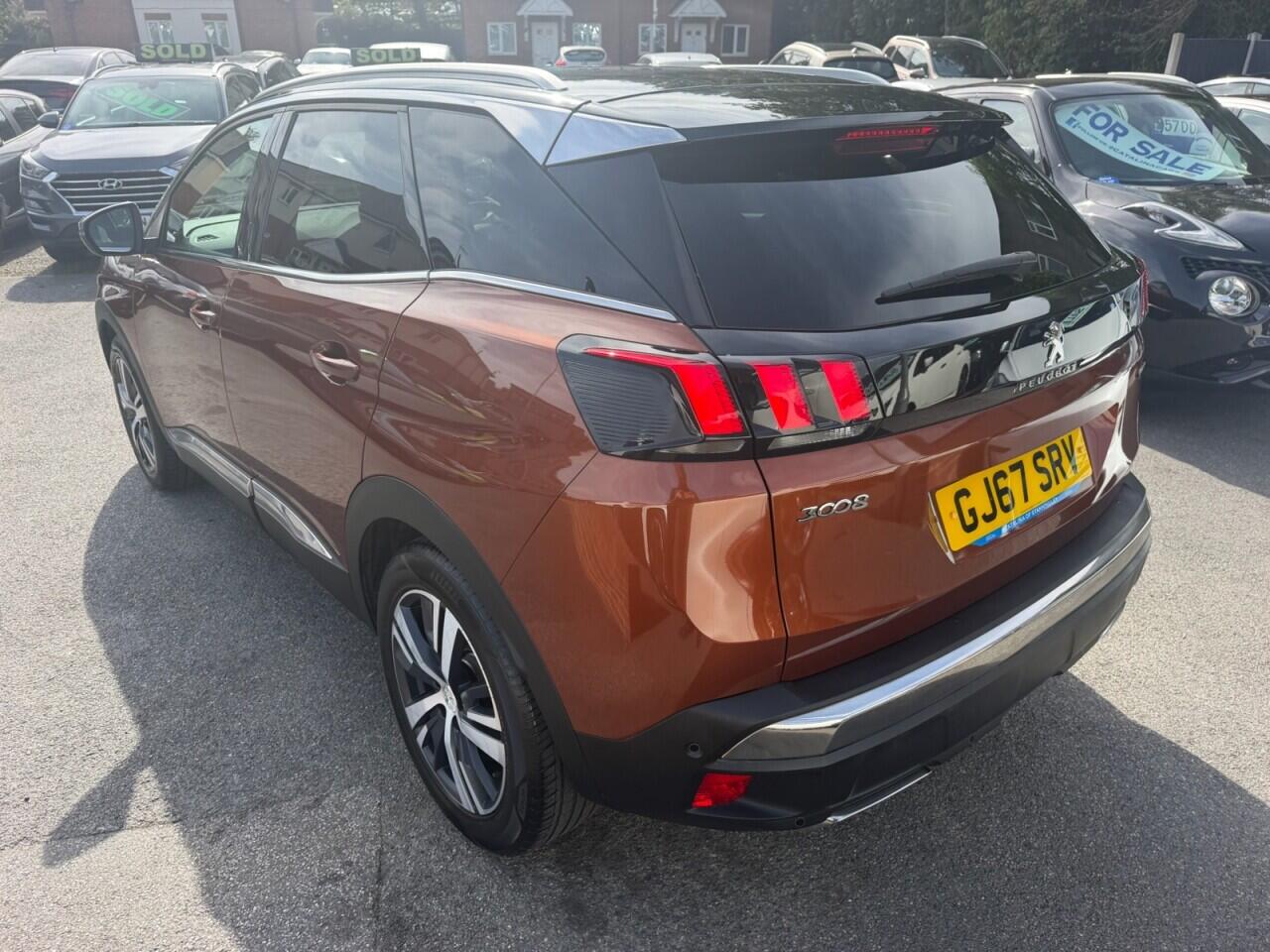 Peugeot 3008 view 10