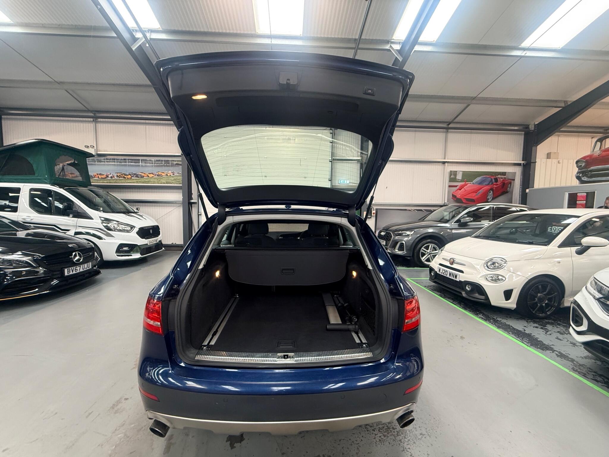 Audi A4 Allroad view 33