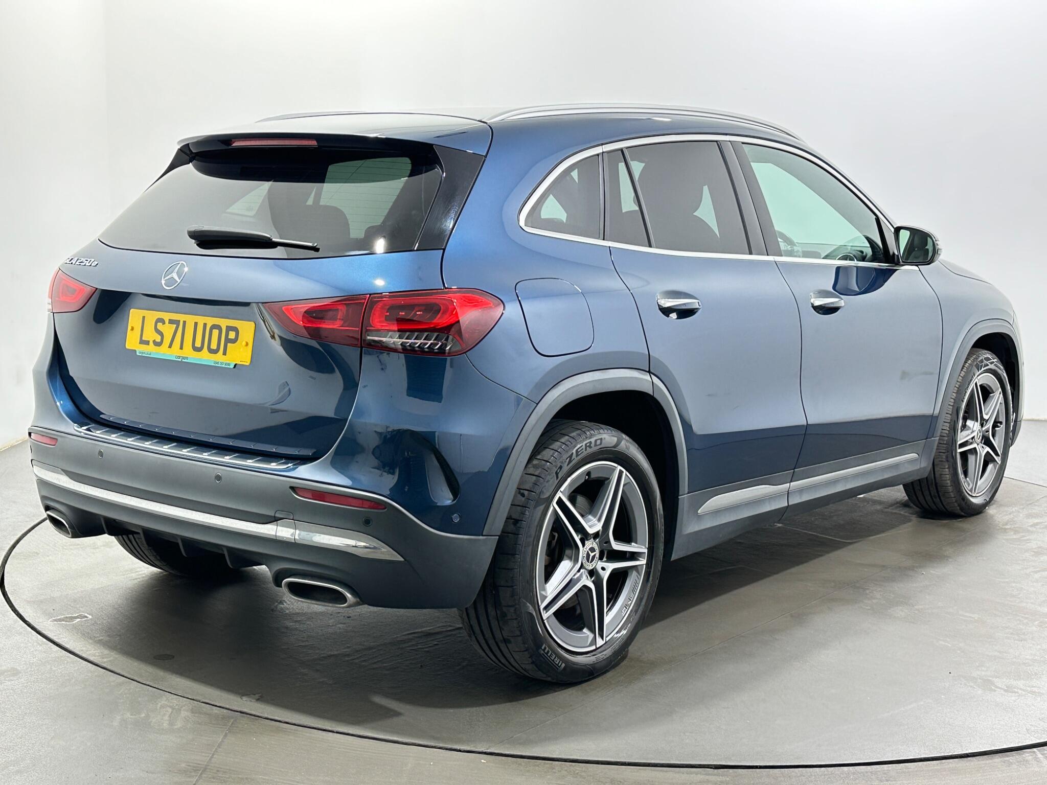 Mercedes-Benz Gla view 8