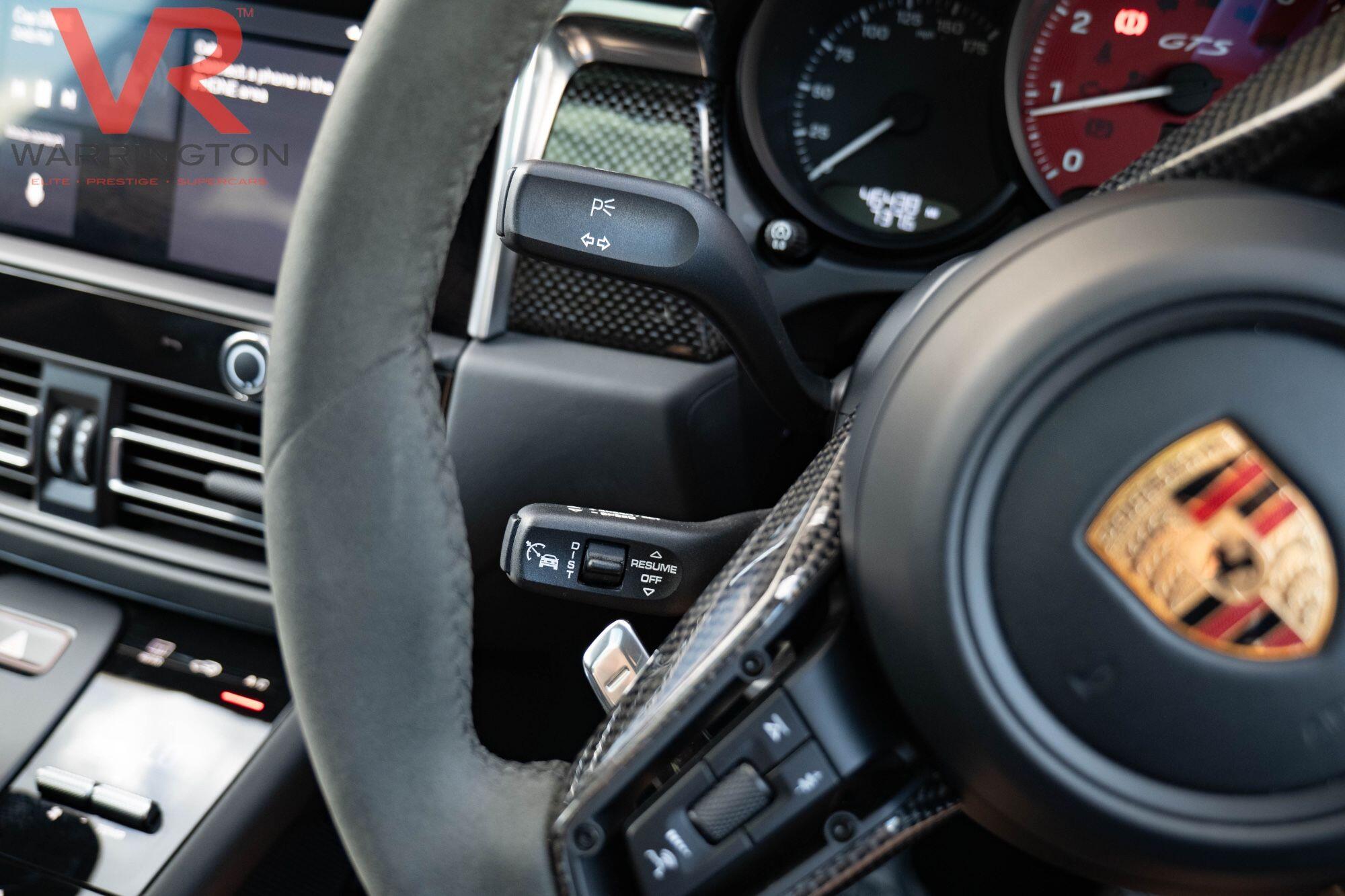 Porsche Macan view 10