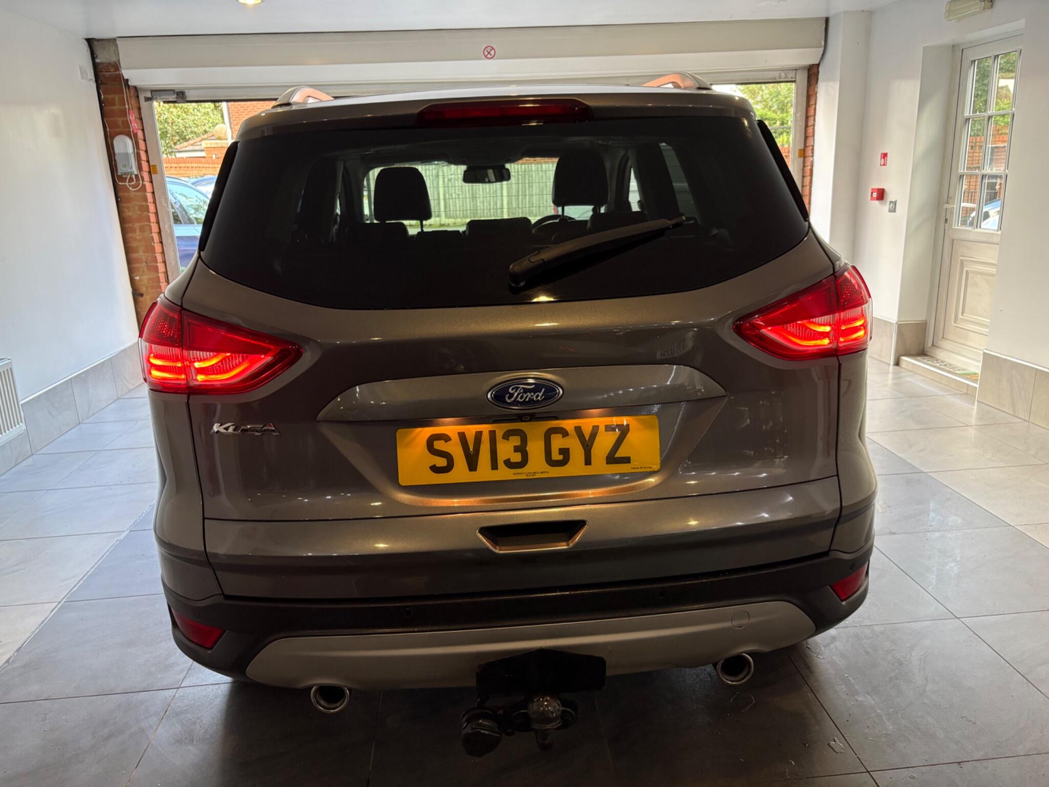 Ford Kuga view 5