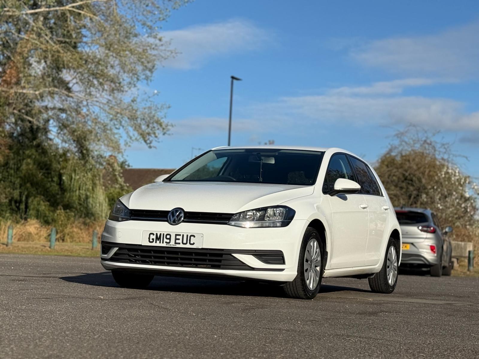 Volkswagen Golf view 6
