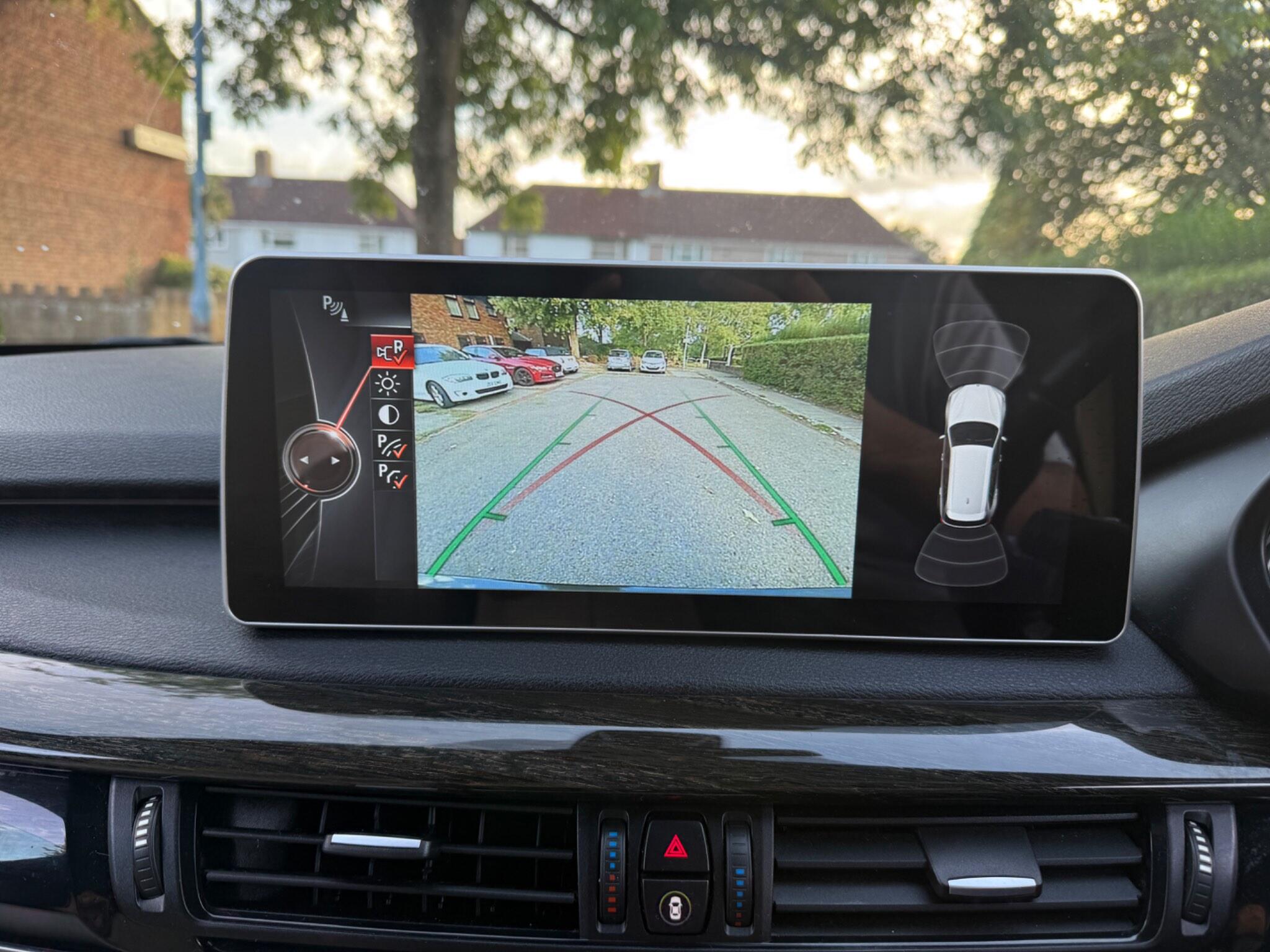 BMW X5 view 20