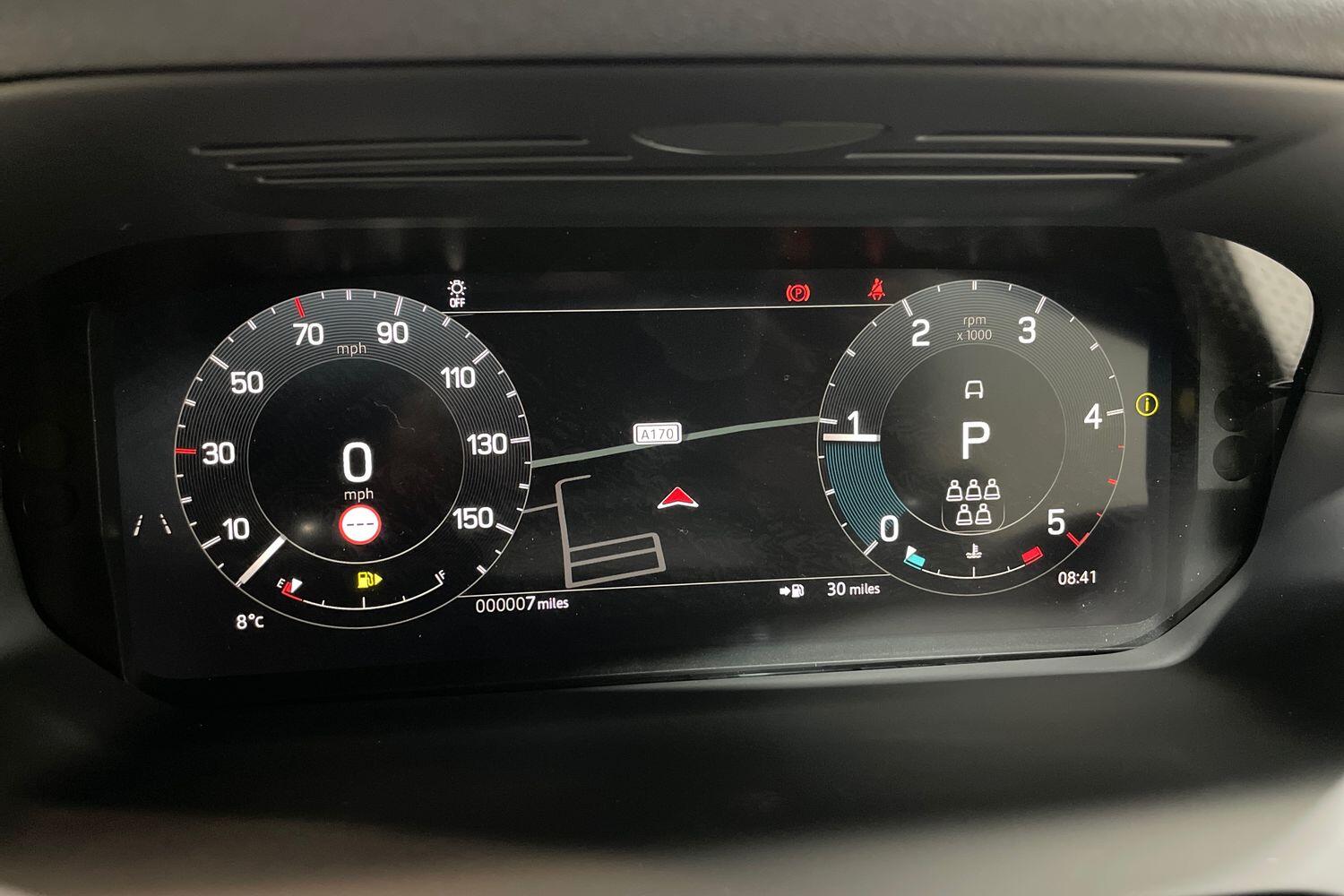 Land Rover Discovery Sport view 10
